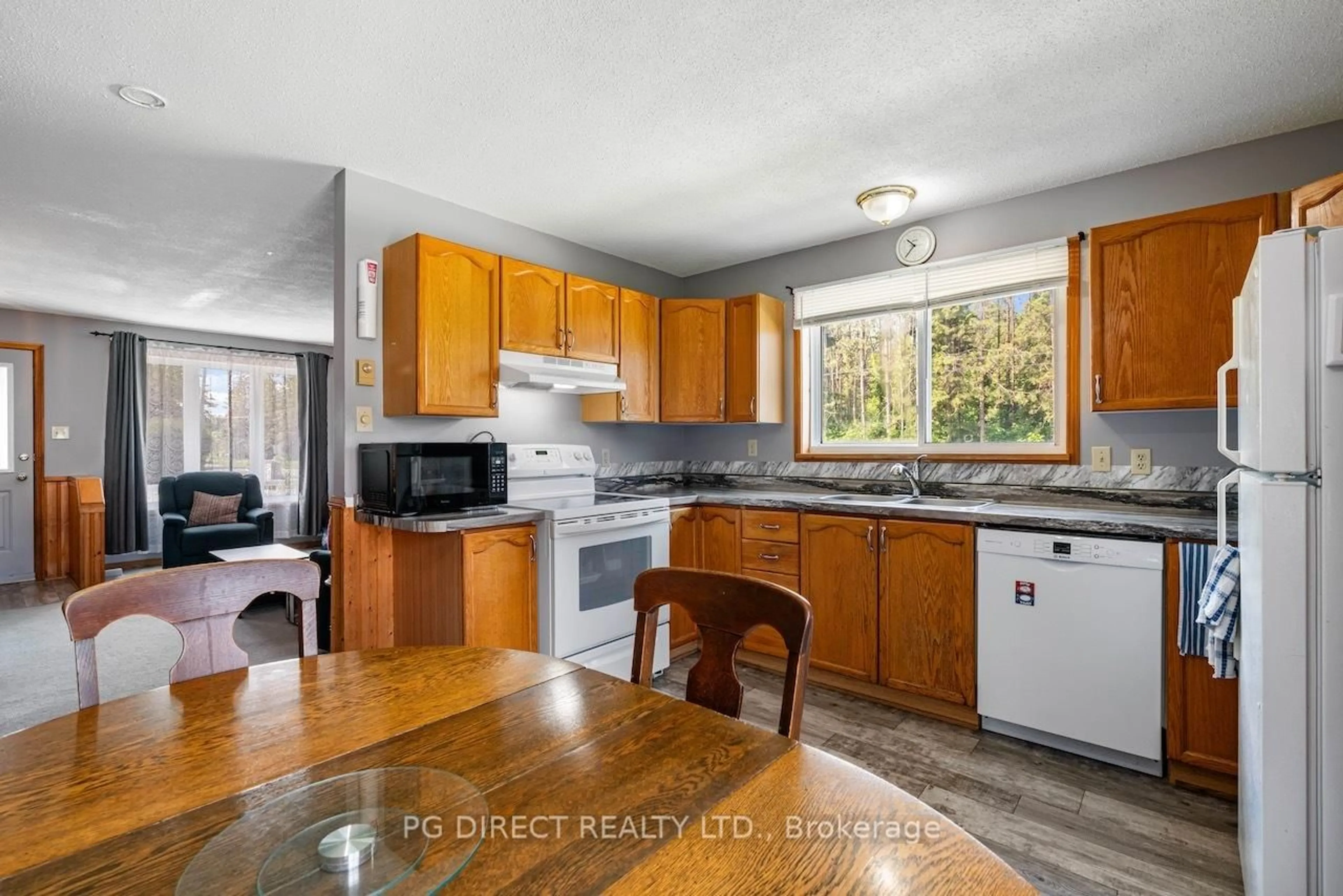 Standard kitchen, unknown for 1 Carman Crt, South Dundas Ontario K0E 1K0