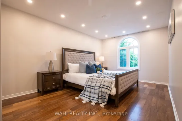 Primary image of 45 Harnesworth Cres