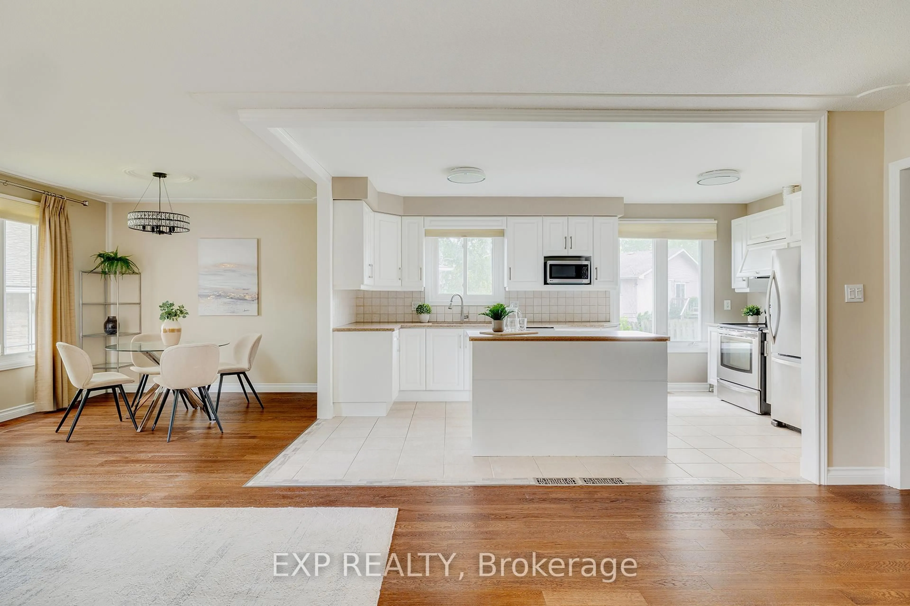 Open concept kitchen, unknown for 15 Laguna Cres, St. Catharines Ontario L2M 6Z9