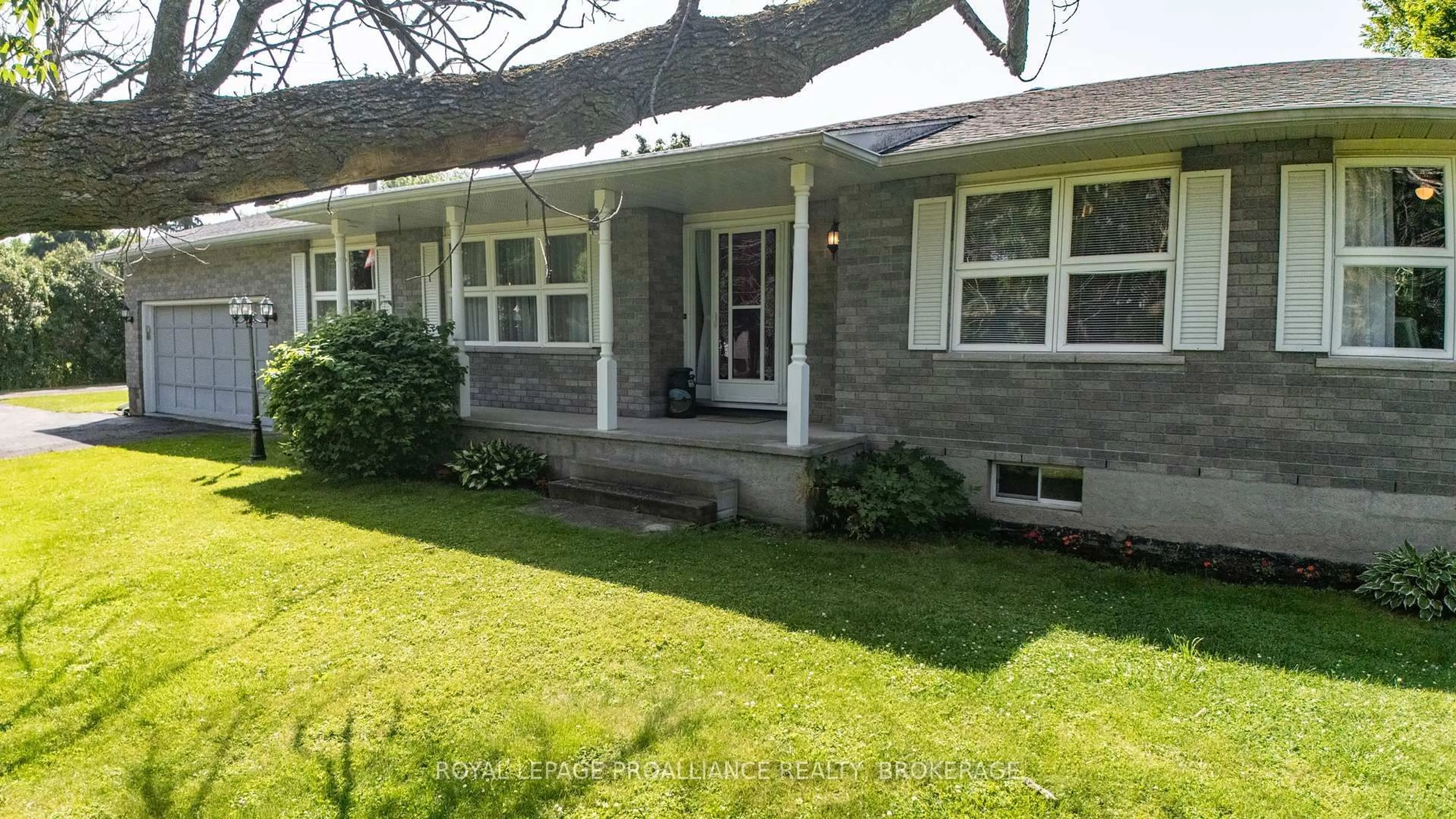 Unknown for 25 Hillcrest Rd, Wolfe Island Ontario K0H 2Y0