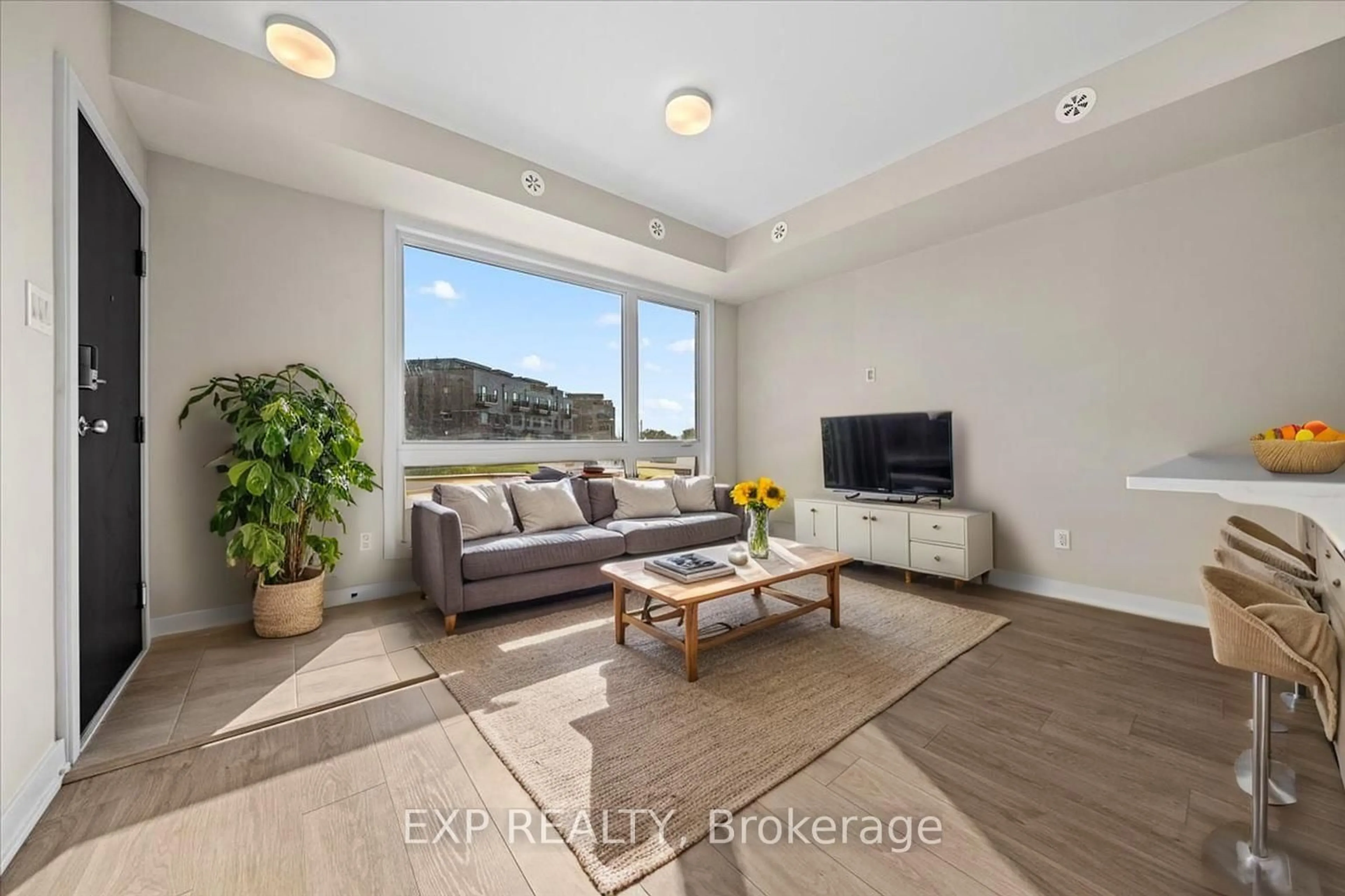 Living room with furniture, unknown for 933 Mishi Private, Ottawa Ontario K1K 0P2