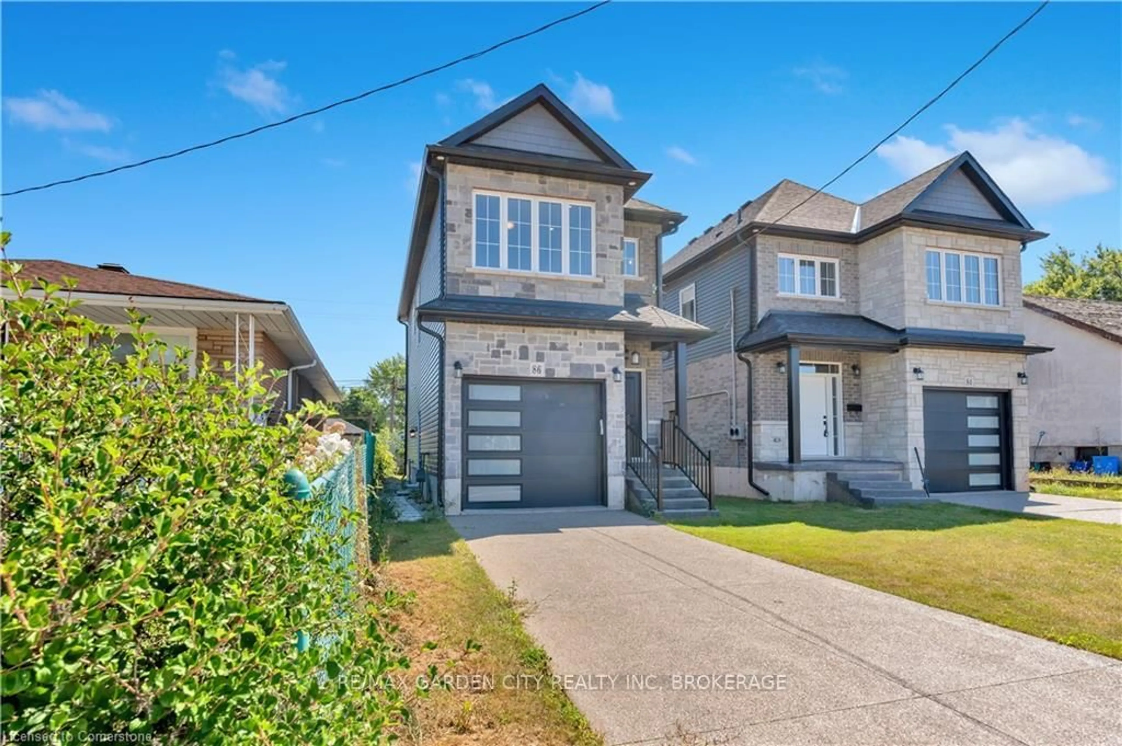 A pic from outside/outdoor area/front of a property/back of a property/a pic from drone, street for 86 Beland Ave, Hamilton Ontario L8H 6L1