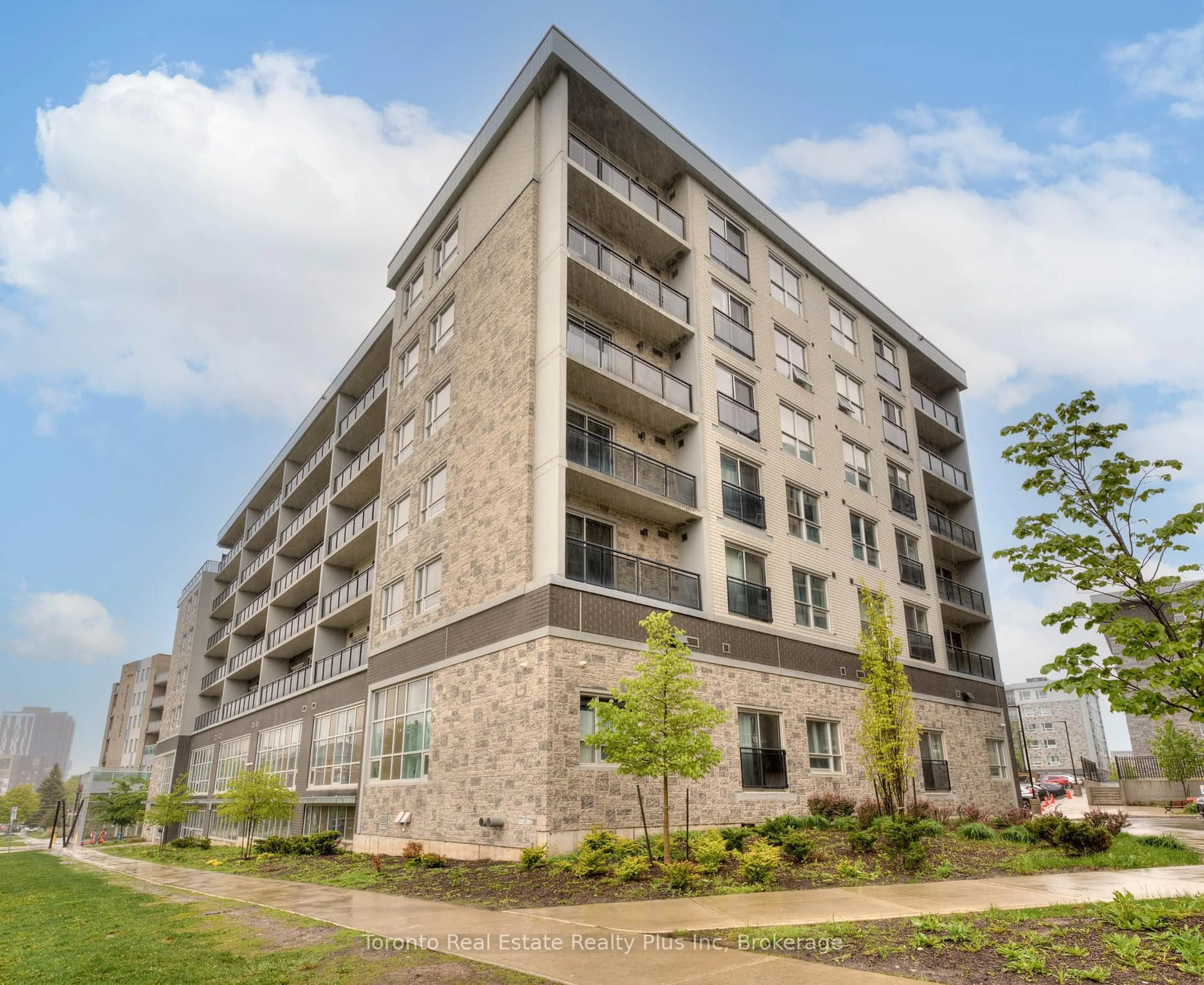 Unknown for 275 Larch St #G216, Waterloo Ontario N2L 3R2