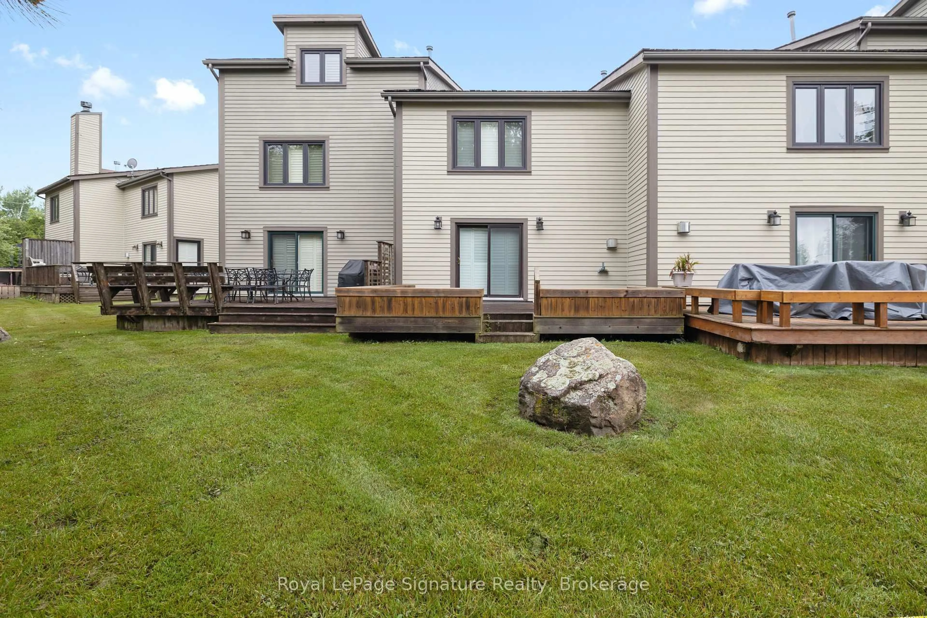 Patio, unknown for 63 BAY St #3, Blue Mountains Ontario N0H 2P0