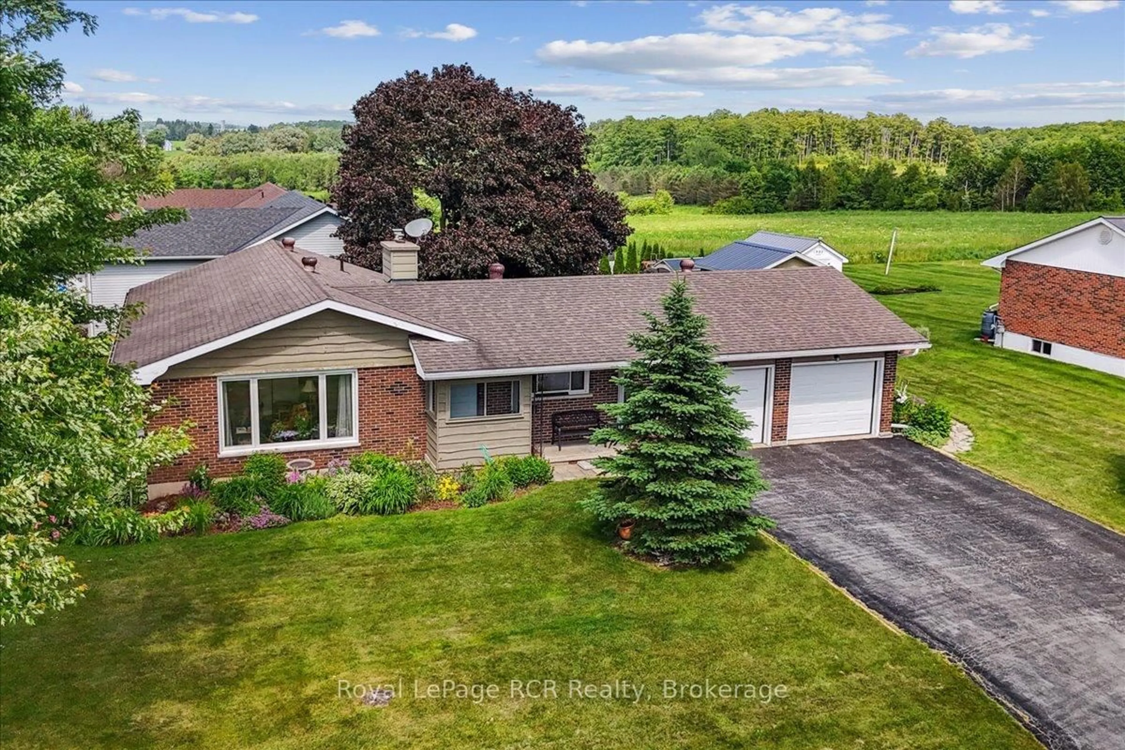 A pic from outside/outdoor area/front of a property/back of a property/a pic from drone, unknown for 70 Cambrai Rd, Grey Highlands Ontario N0C 1H0