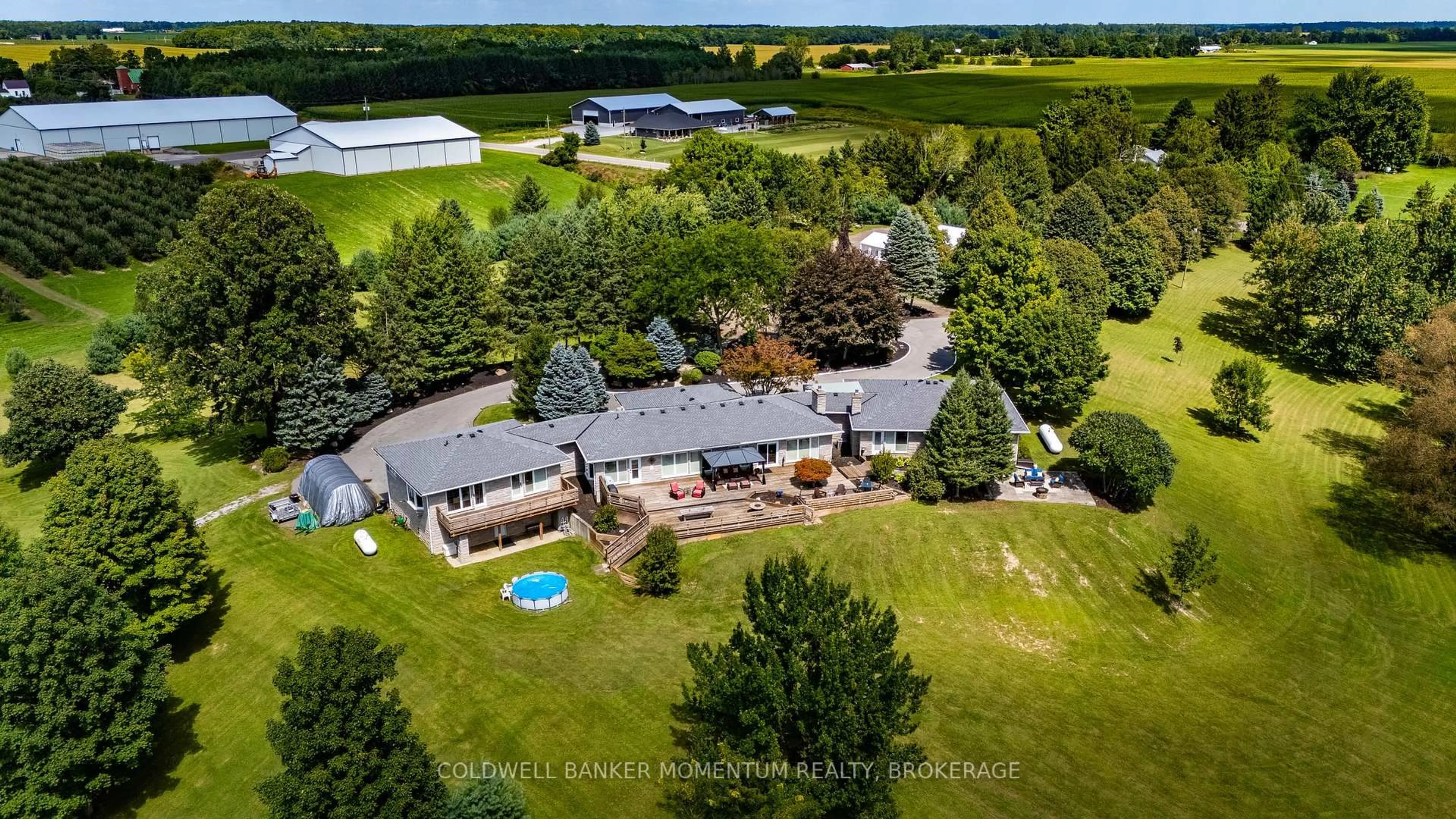 A pic from outside/outdoor area/front of a property/back of a property/a pic from drone, unknown for 1285 Cockshutt Rd, Norfolk Ontario N3Y 4K3