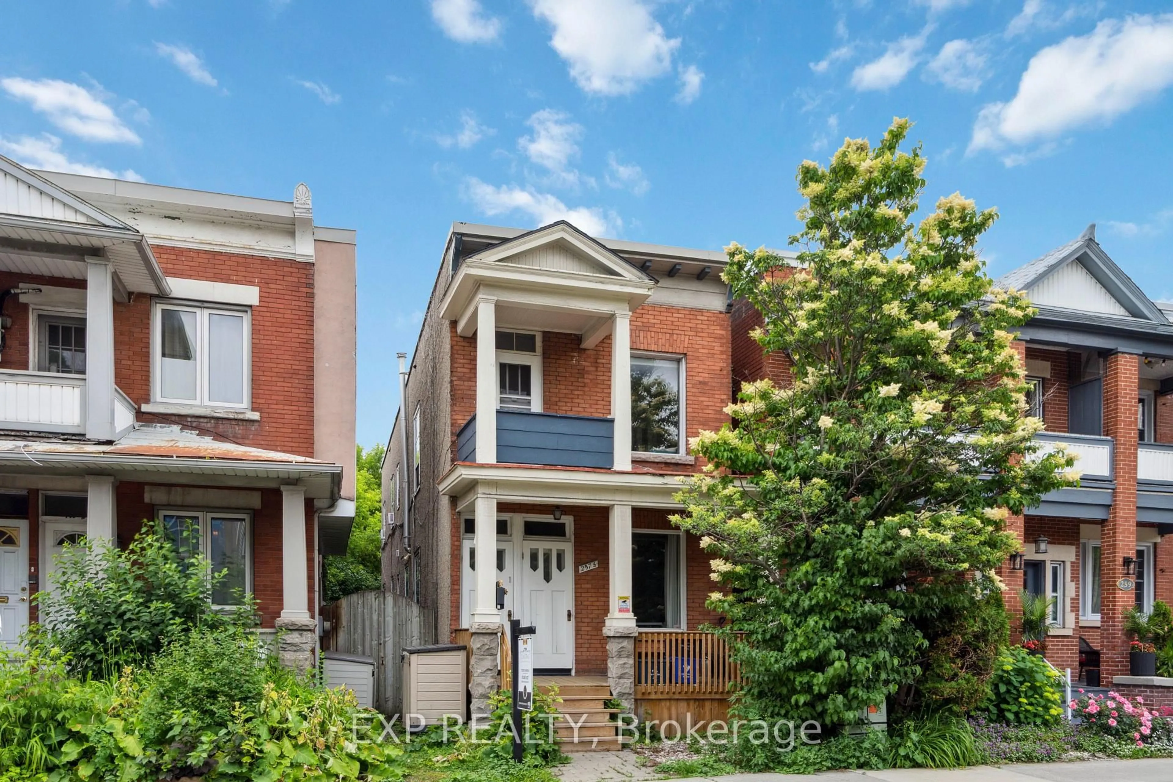 Home with brick exterior material, street for 257 St Andrew St, Ottawa Ontario K1N 5G8