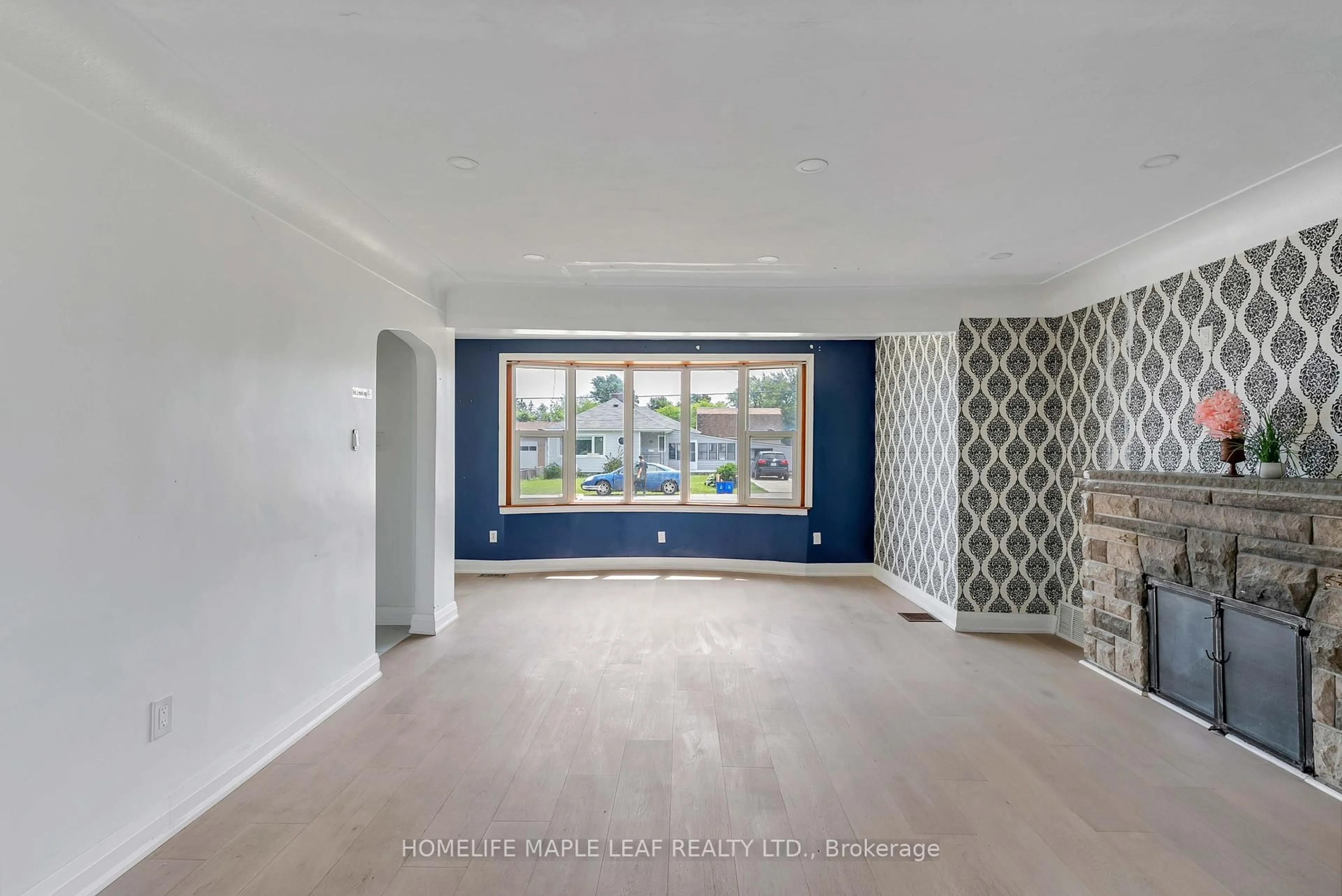 A pic of a room for 93 Corman Ave, Hamilton Ontario L8G 3W3