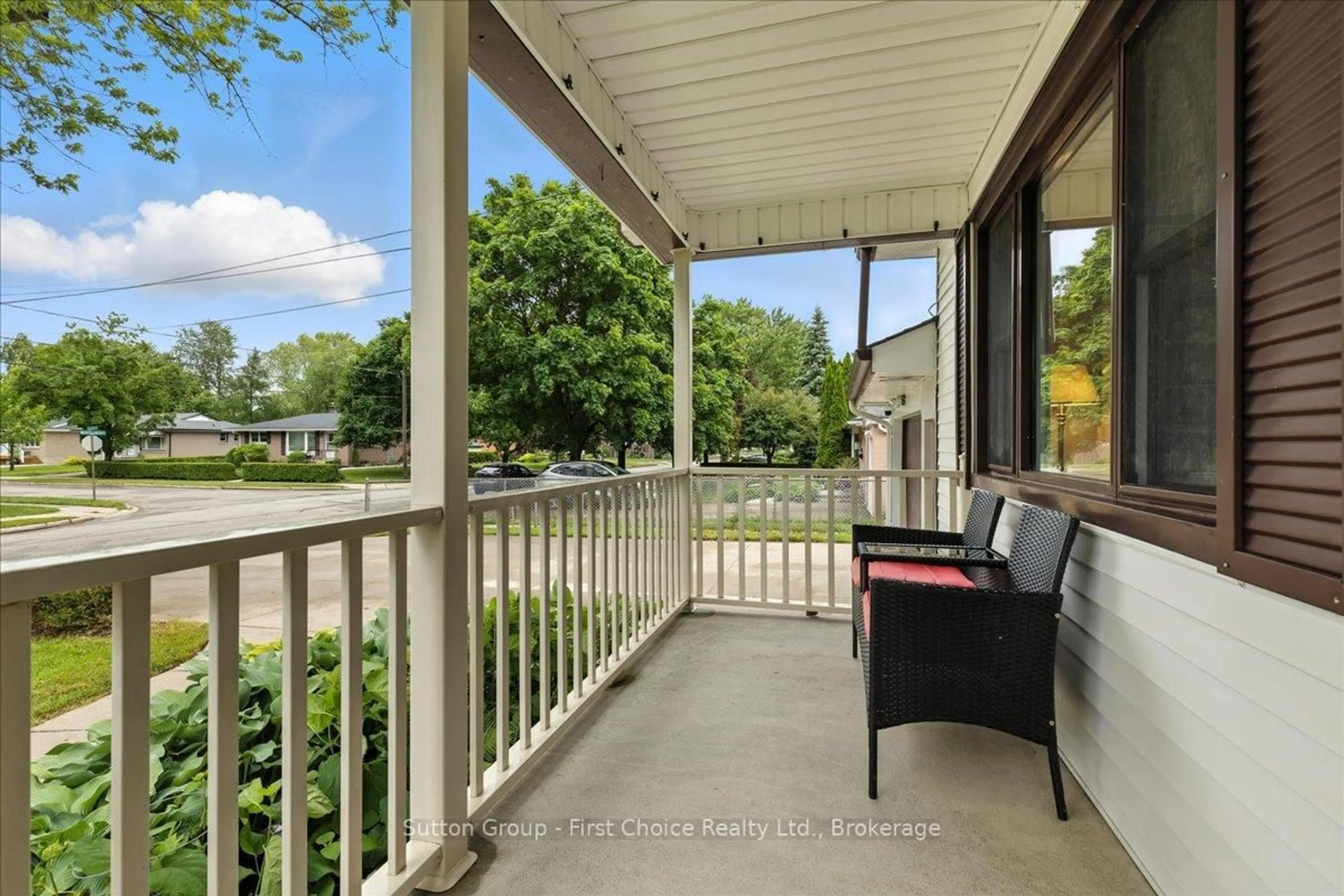 Patio, street for 113 Whitelock St, Stratford Ontario N5A 1T2