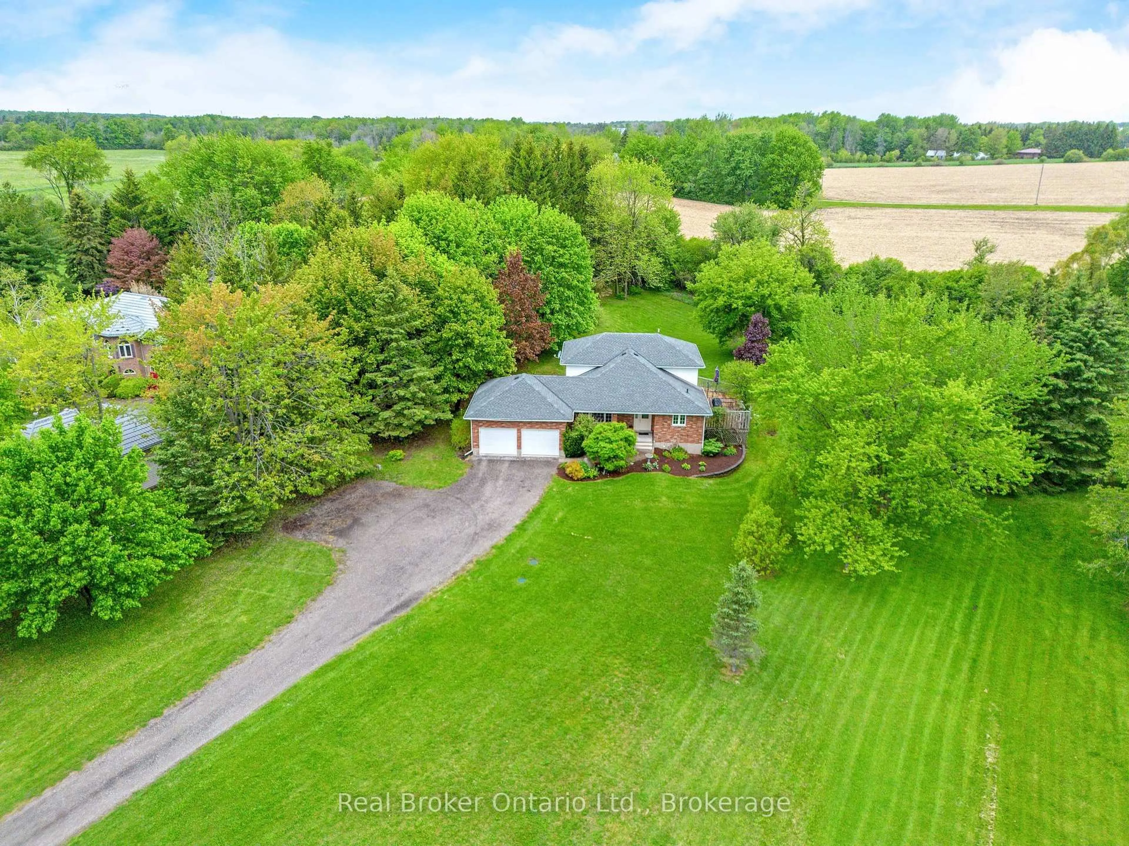 A pic from outside/outdoor area/front of a property/back of a property/a pic from drone, water/lake/river/ocean view for 7458 Wellington Rd 51, Guelph/Eramosa Ontario N1H 6J2
