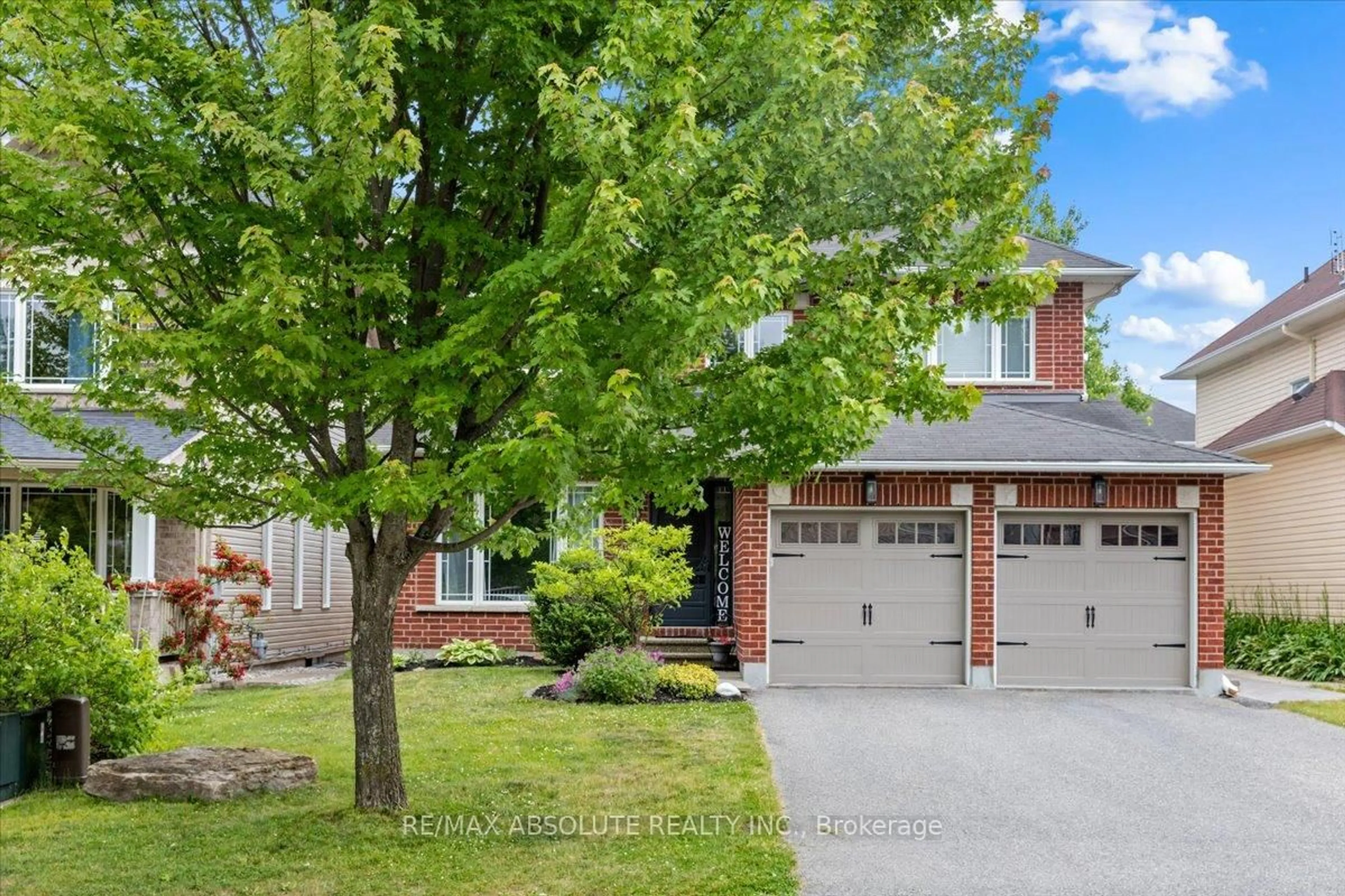 Home with brick exterior material, street for 112 Muskego Cres, Ottawa Ontario K2W 1H6