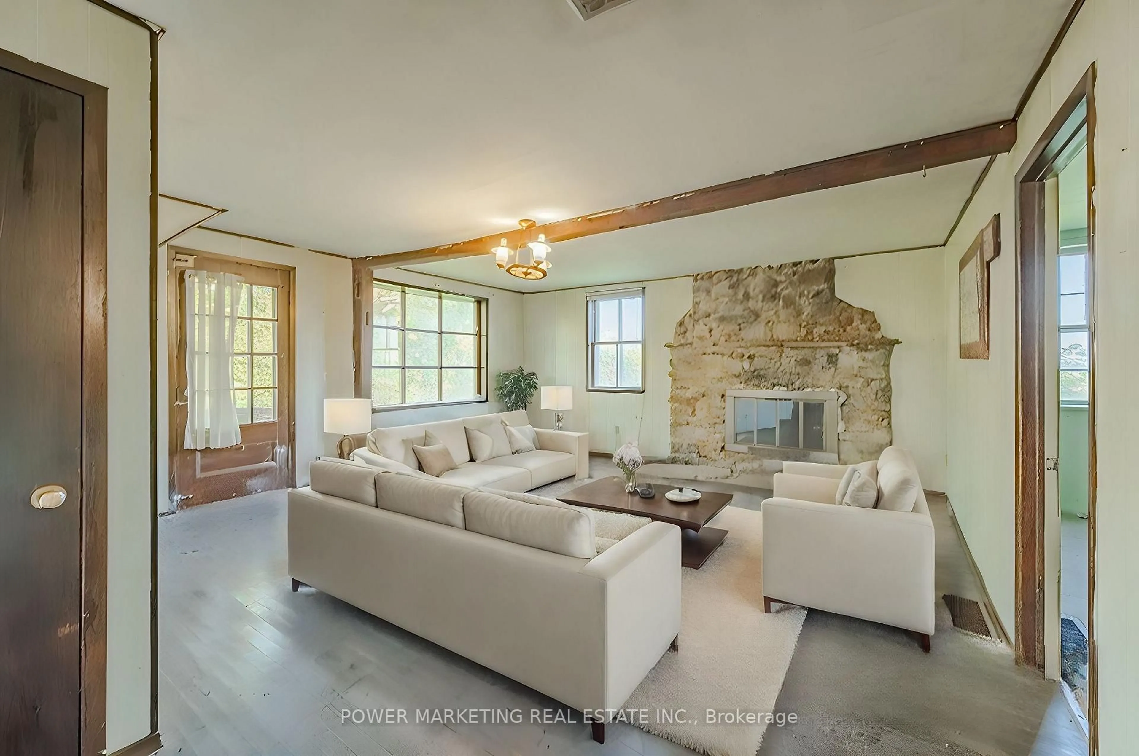 Living room with furniture, unknown for 2720 Wylie Rd, North Glengarry Ontario K0B 1H0