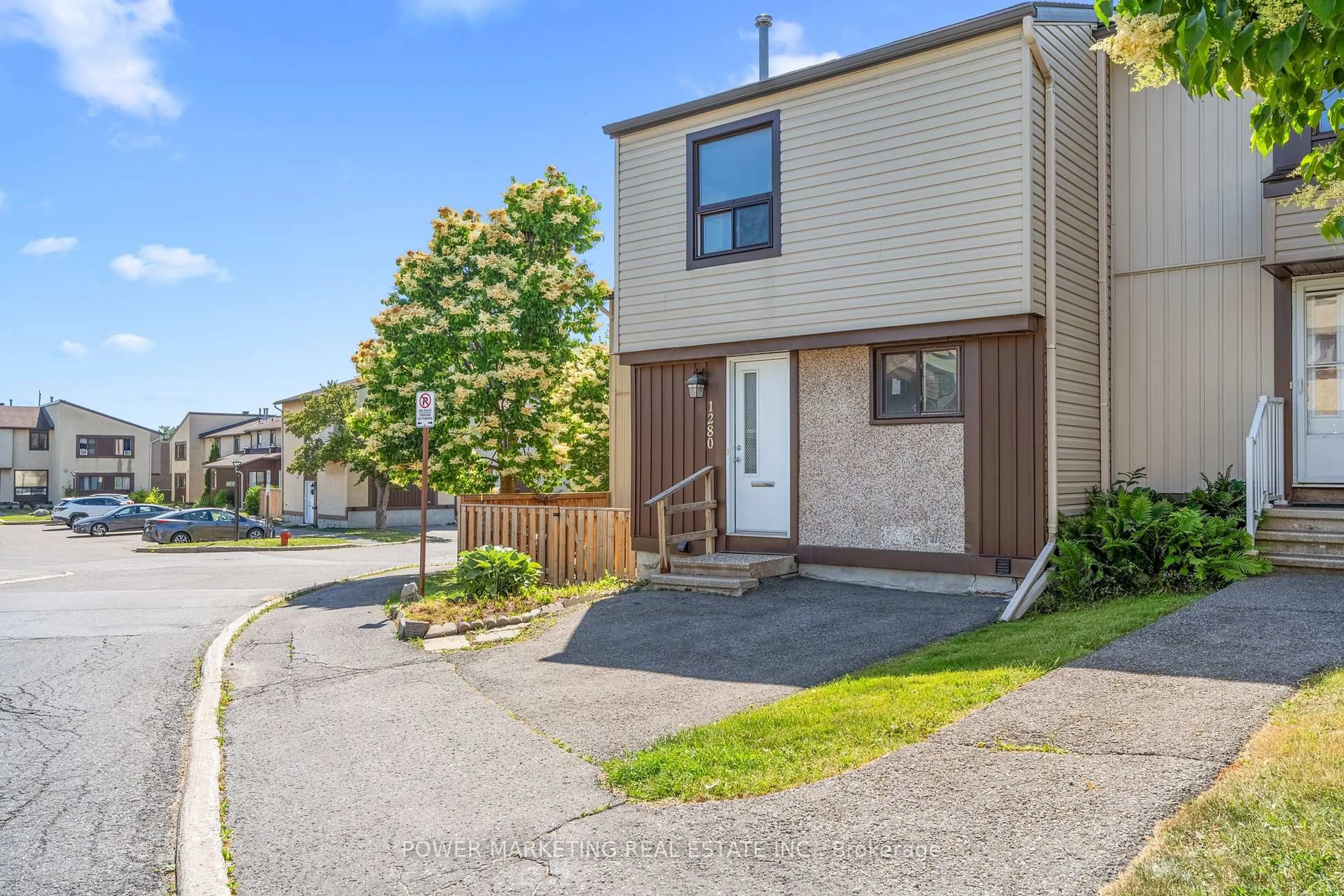 Unknown for 1280 BETHAMY Lane, Ottawa Ontario K1J 8P3