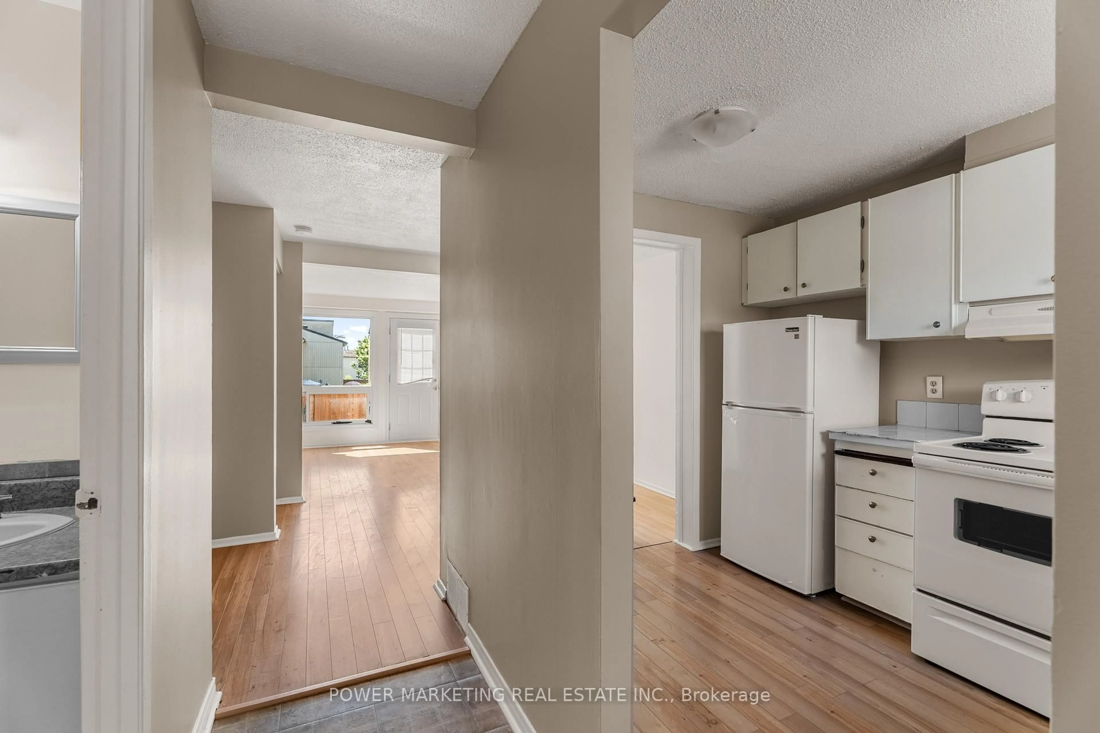 Unknown for 1280 BETHAMY Lane, Ottawa Ontario K1J 8P3