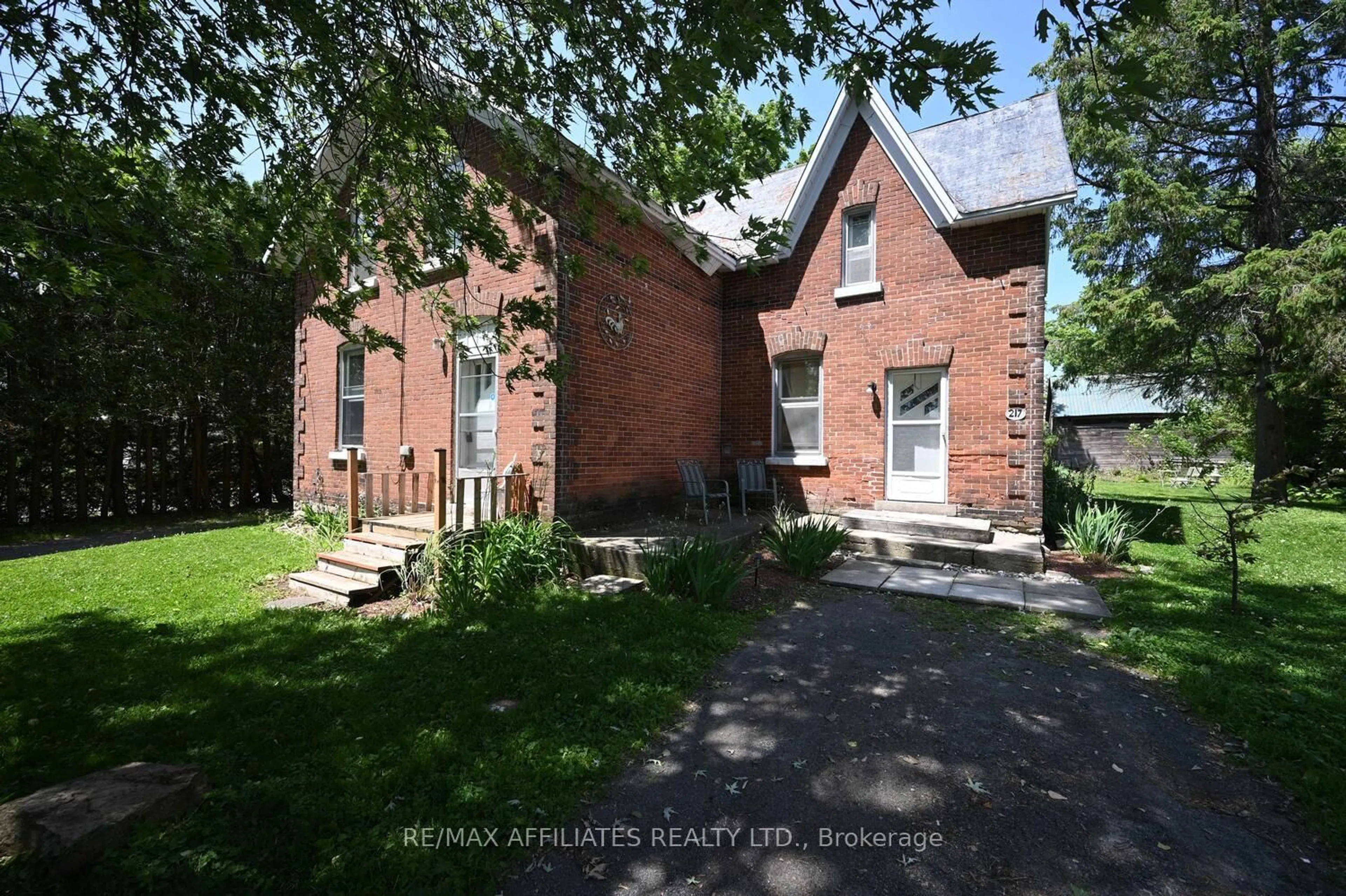 Home with brick exterior material, street for 217 William St, Merrickville-Wolford Ontario K0G 1N0