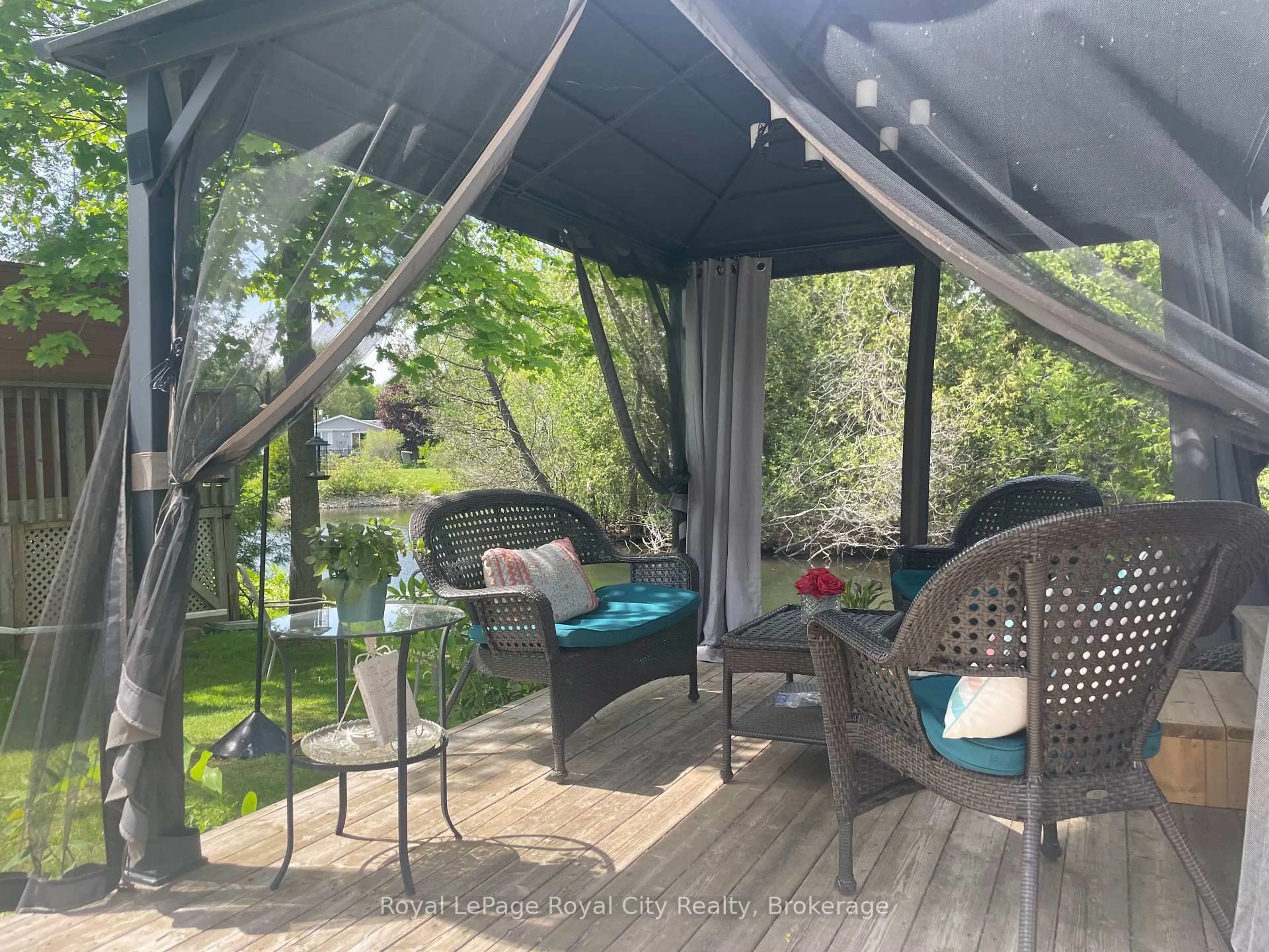 Patio, unknown for 12 Bush Lane, Puslinch Ontario N0B 1C0