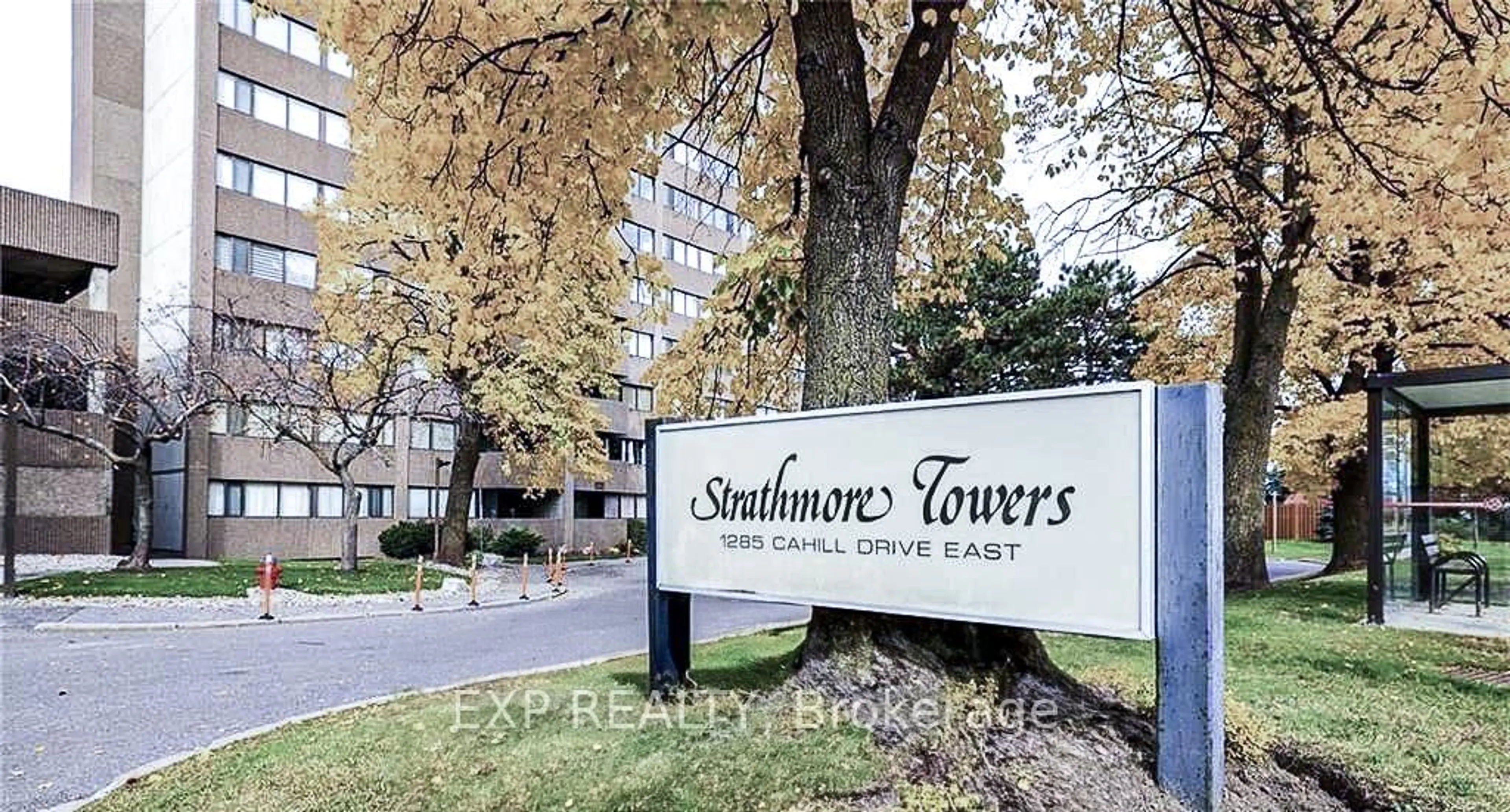 Indoor foyer for 1285 Cahill Dr #808, Ottawa Ontario K1V 9A7