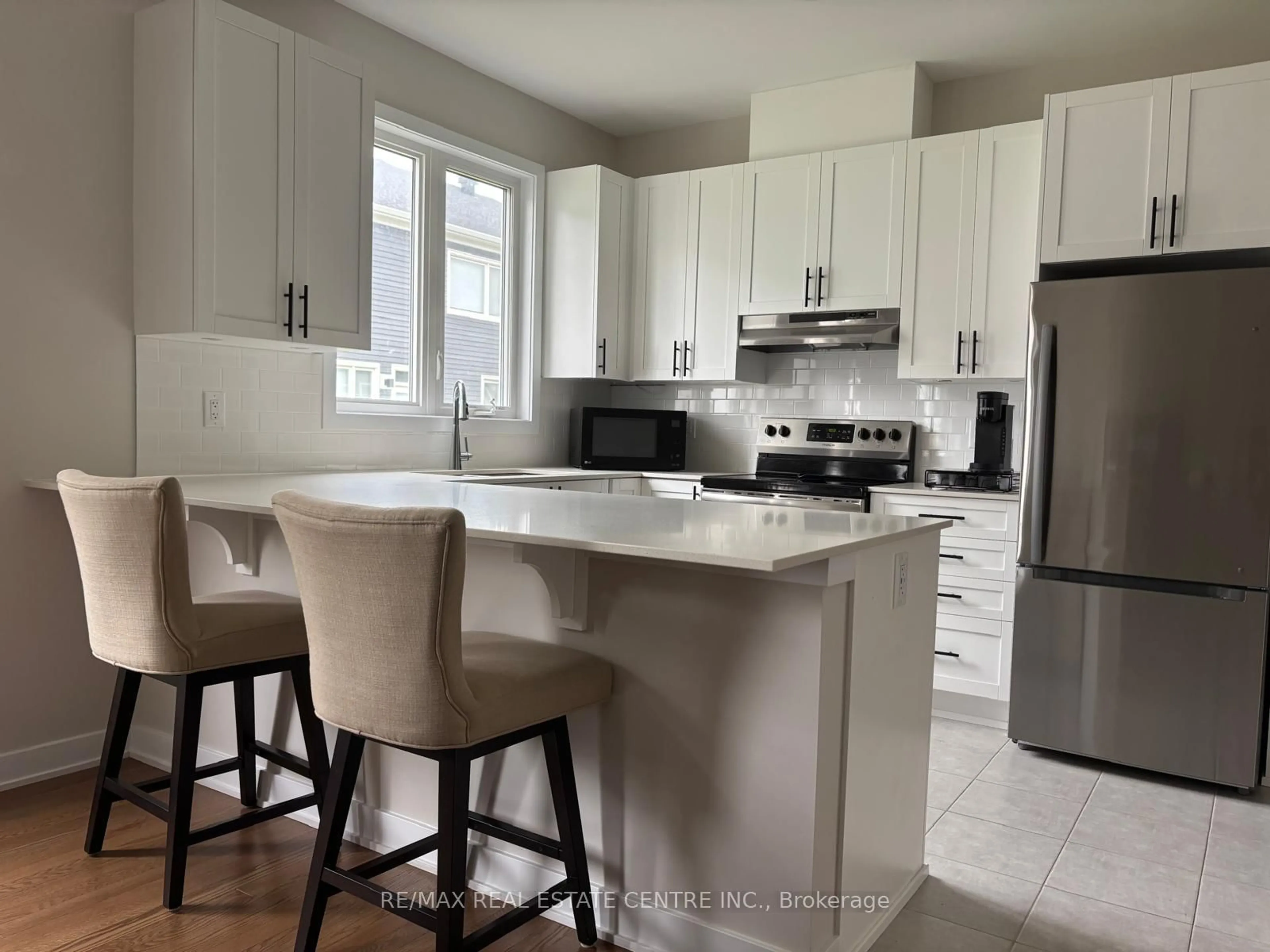 Open concept kitchen, ceramic/tile floor for 26 Chasing Grve, Richmond Ontario K0A 2Z0