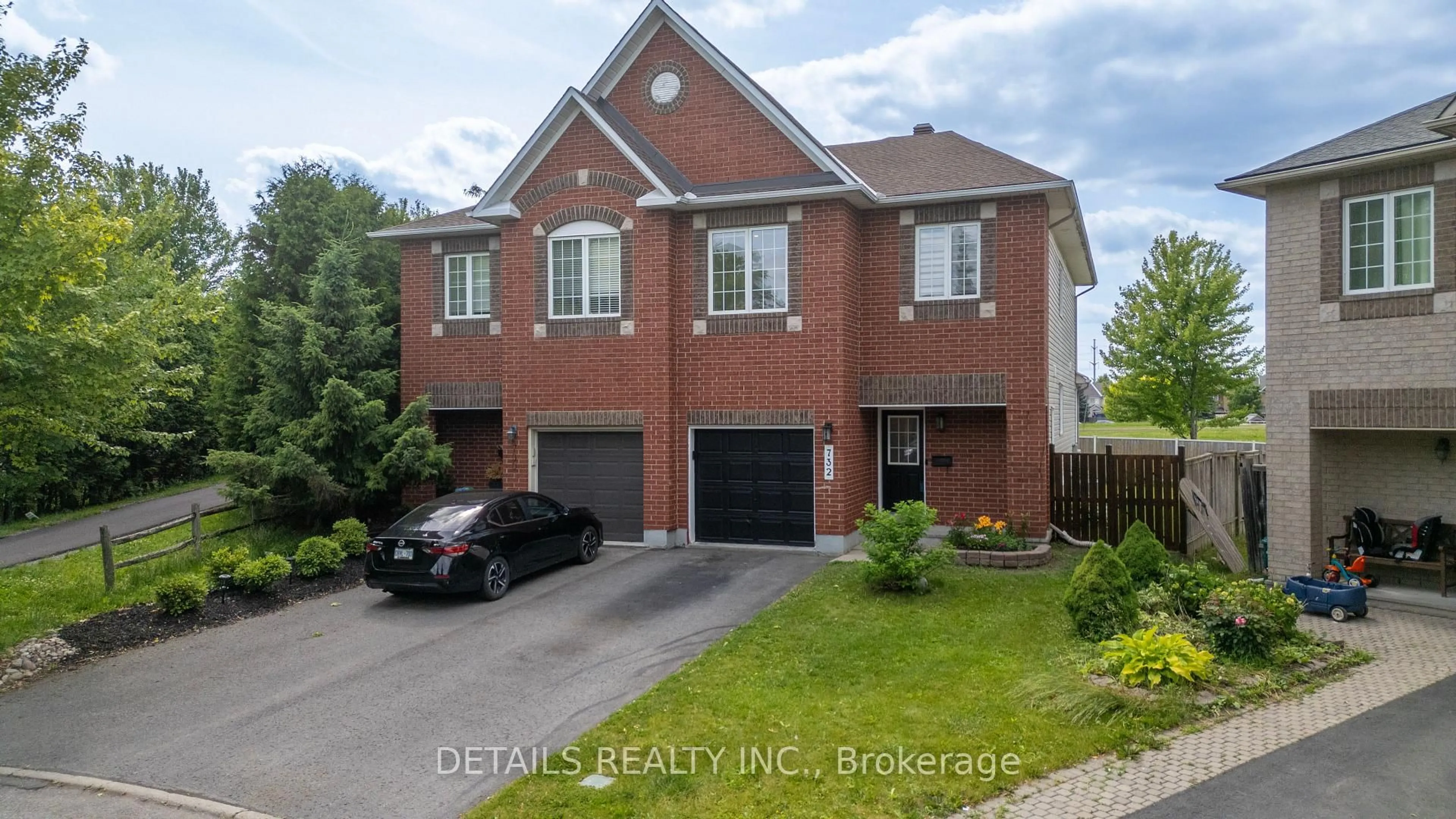 Unknown for 732 Carmella Cres, Ottawa Ontario K4A 4V8