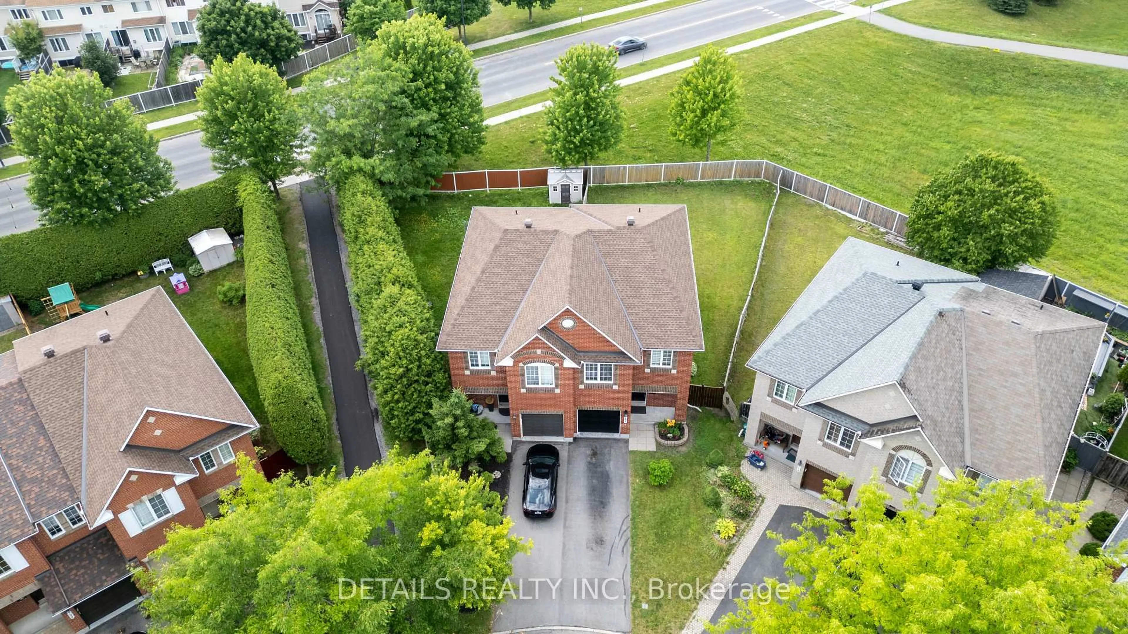 A pic from outside/outdoor area/front of a property/back of a property/a pic from drone, city buildings view from balcony for 732 Carmella Cres, Ottawa Ontario K4A 4V8