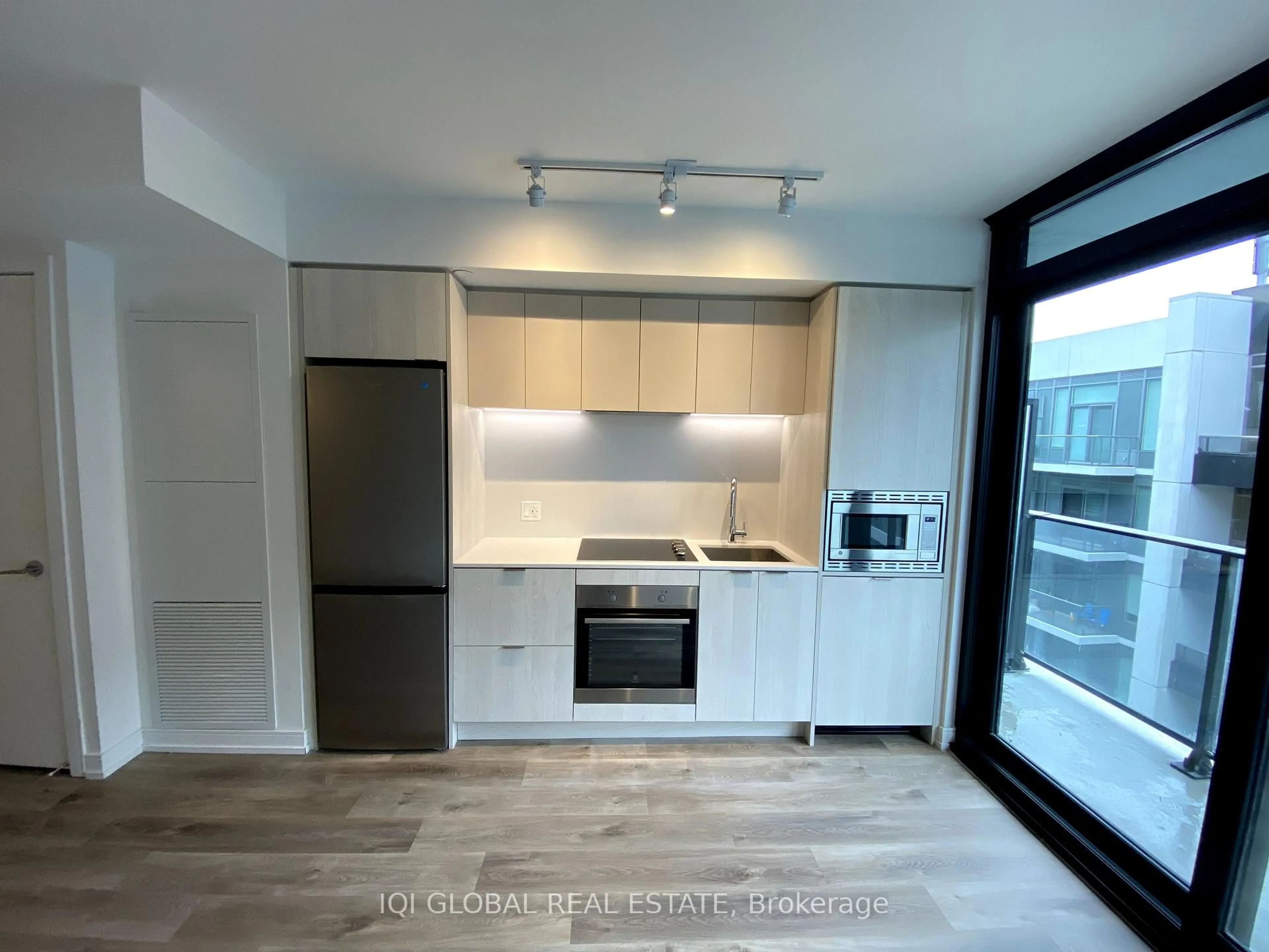 Unknown for 1 Jarvis St #1415, Hamilton Ontario L8R 3J2
