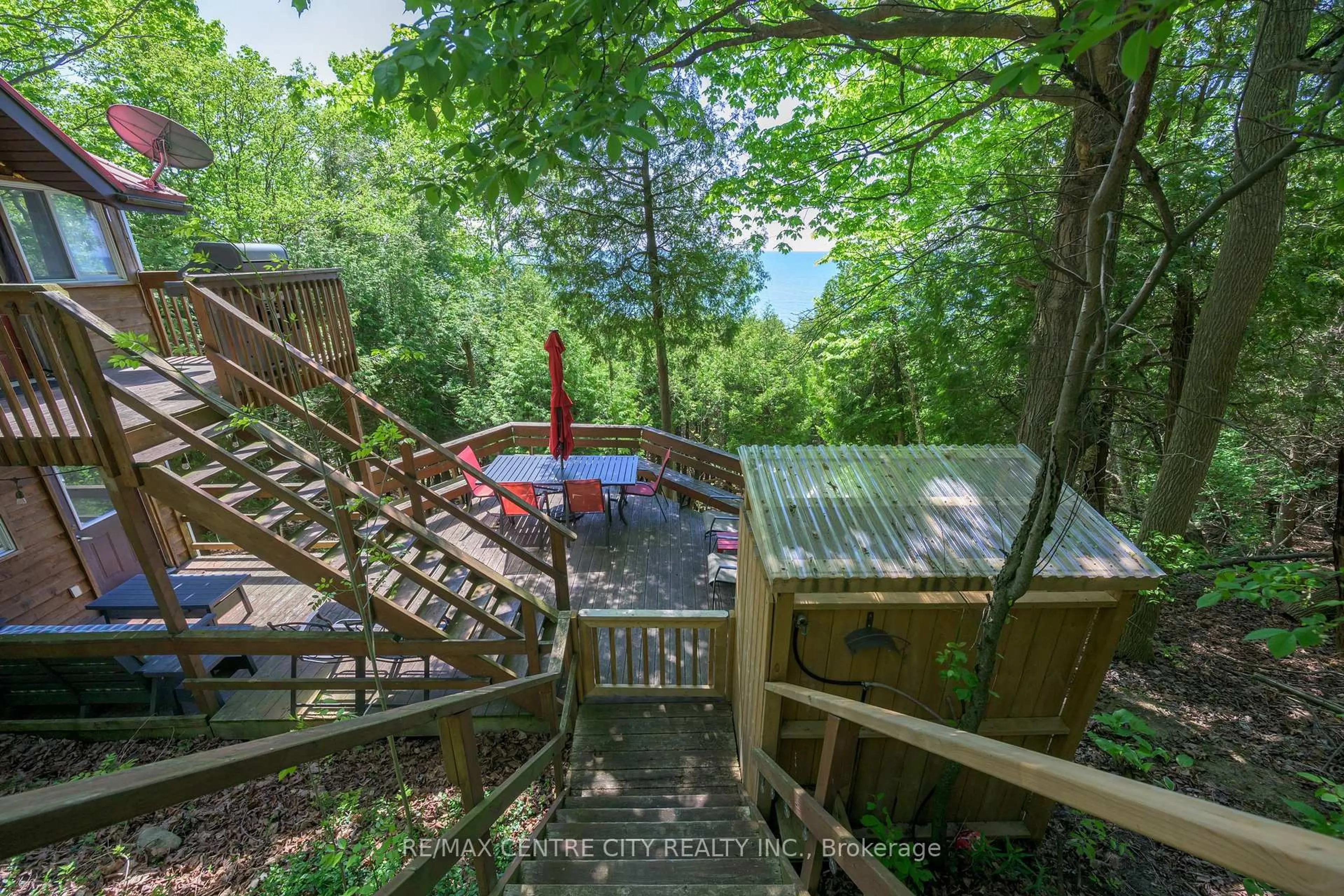 Patio, forest/trees view for 82431 Golf Course Rd, Ashfield-Colborne-Wawanosh Ontario N0M 3Y2