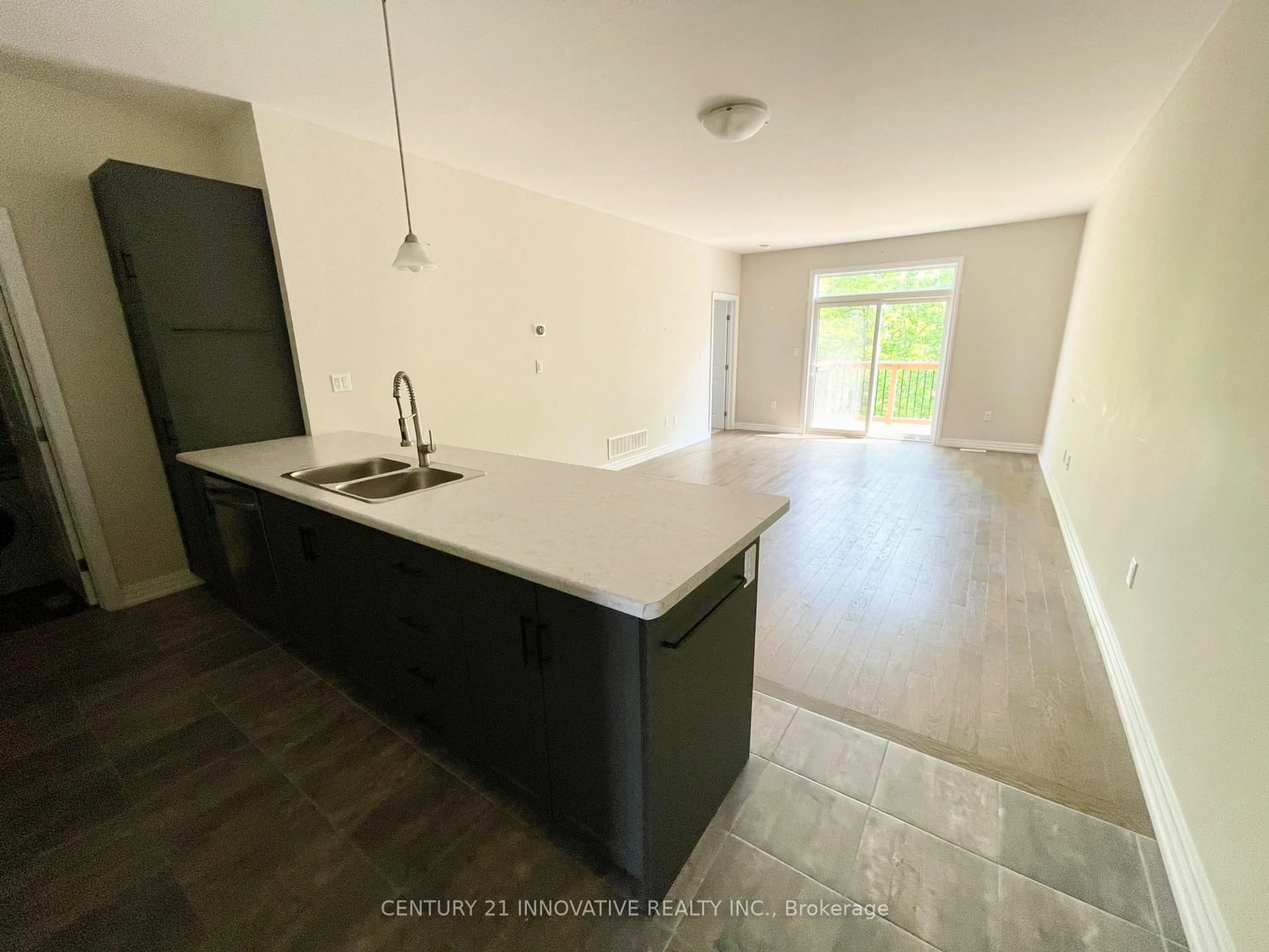 Open concept kitchen, unknown for 4311 Mann St #44, Niagara Falls Ontario L2G 0A4