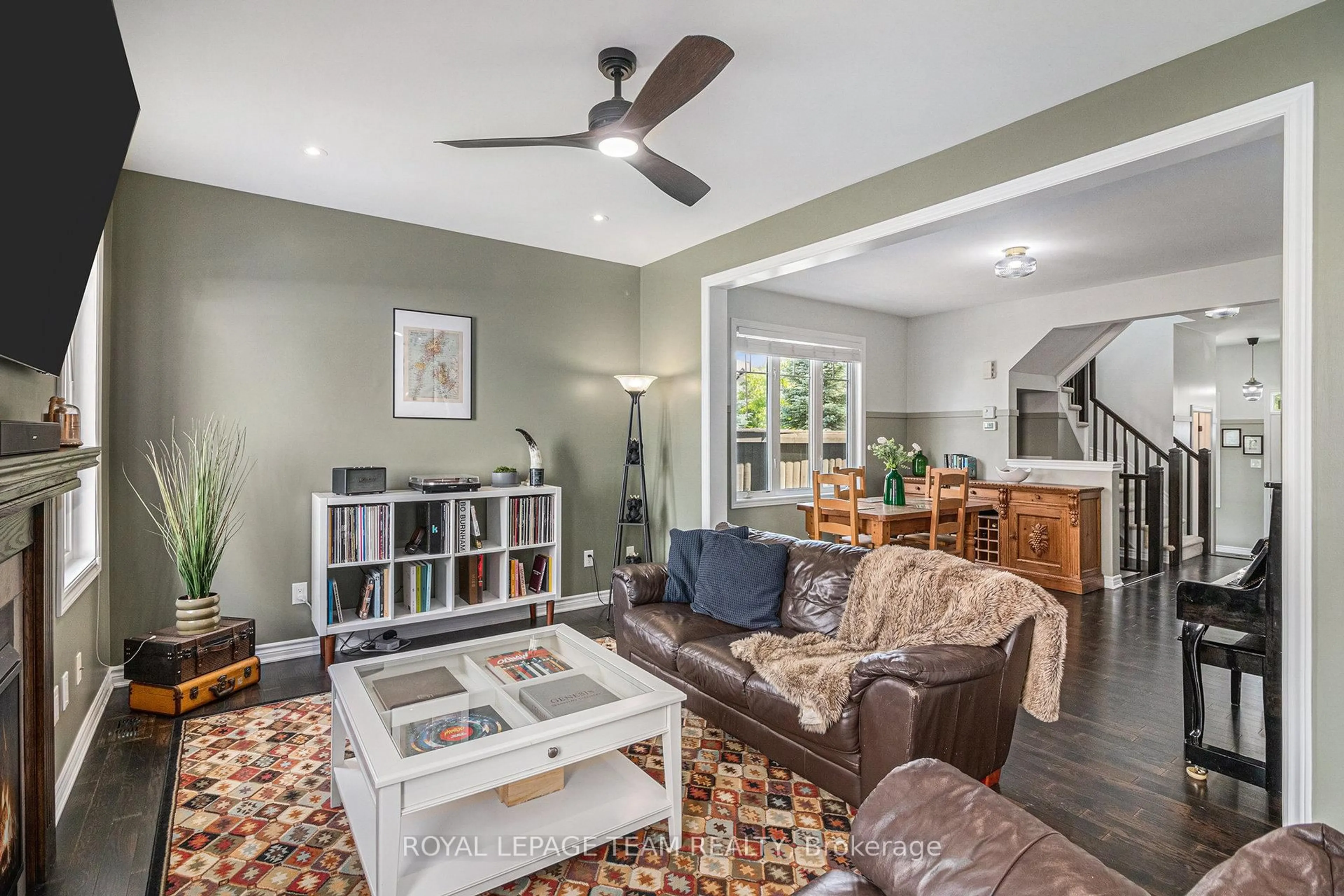 Living room with furniture, unknown for 91 Damselfly Way, Ottawa Ontario K2J 6C4