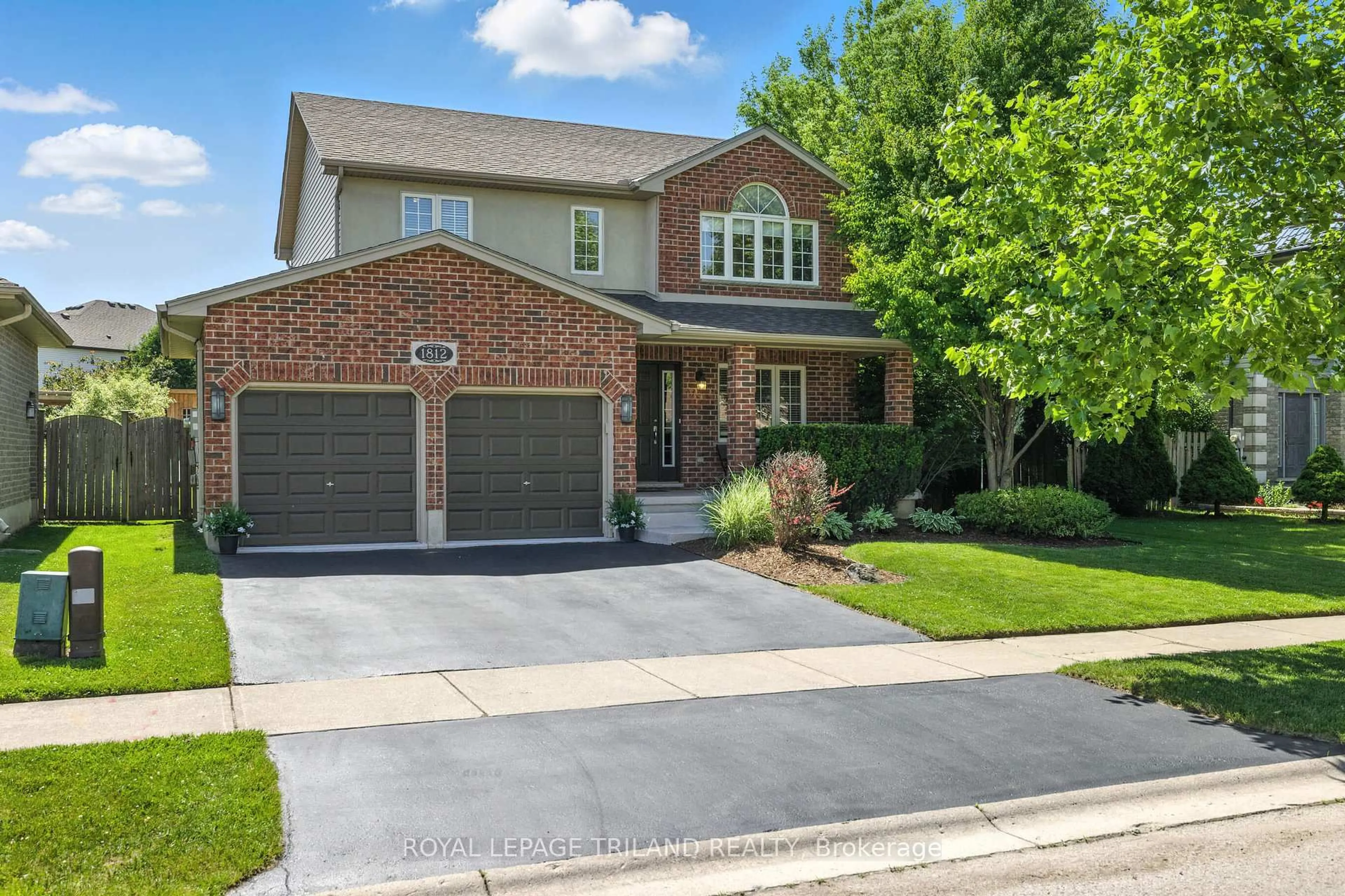 Home with brick exterior material, street for 1812 Bayswater Cres, London North Ontario N6G 5N1