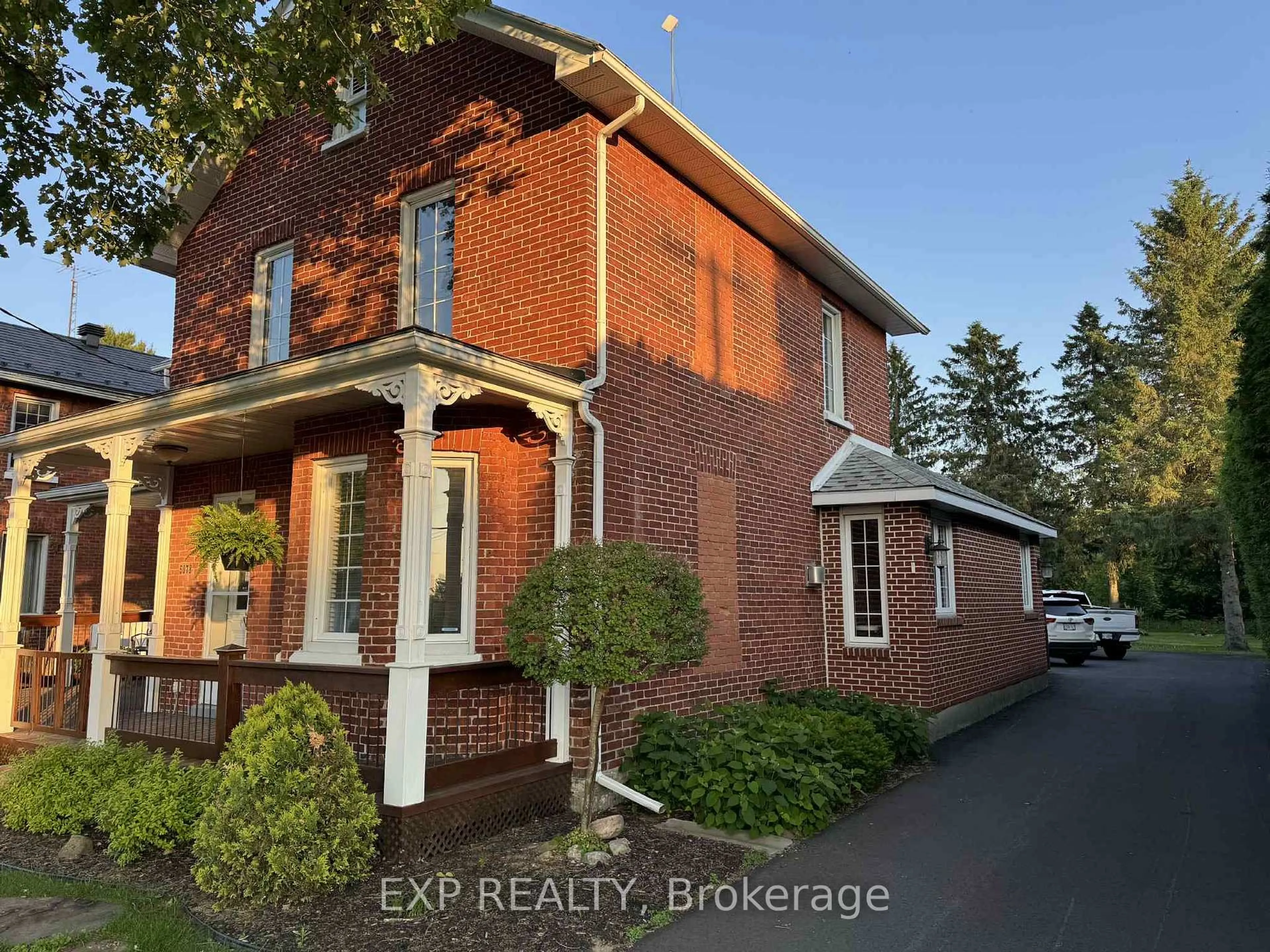 Home with brick exterior material, building for 5078 County 10 Rd, The Nation Ontario K0B 1G0