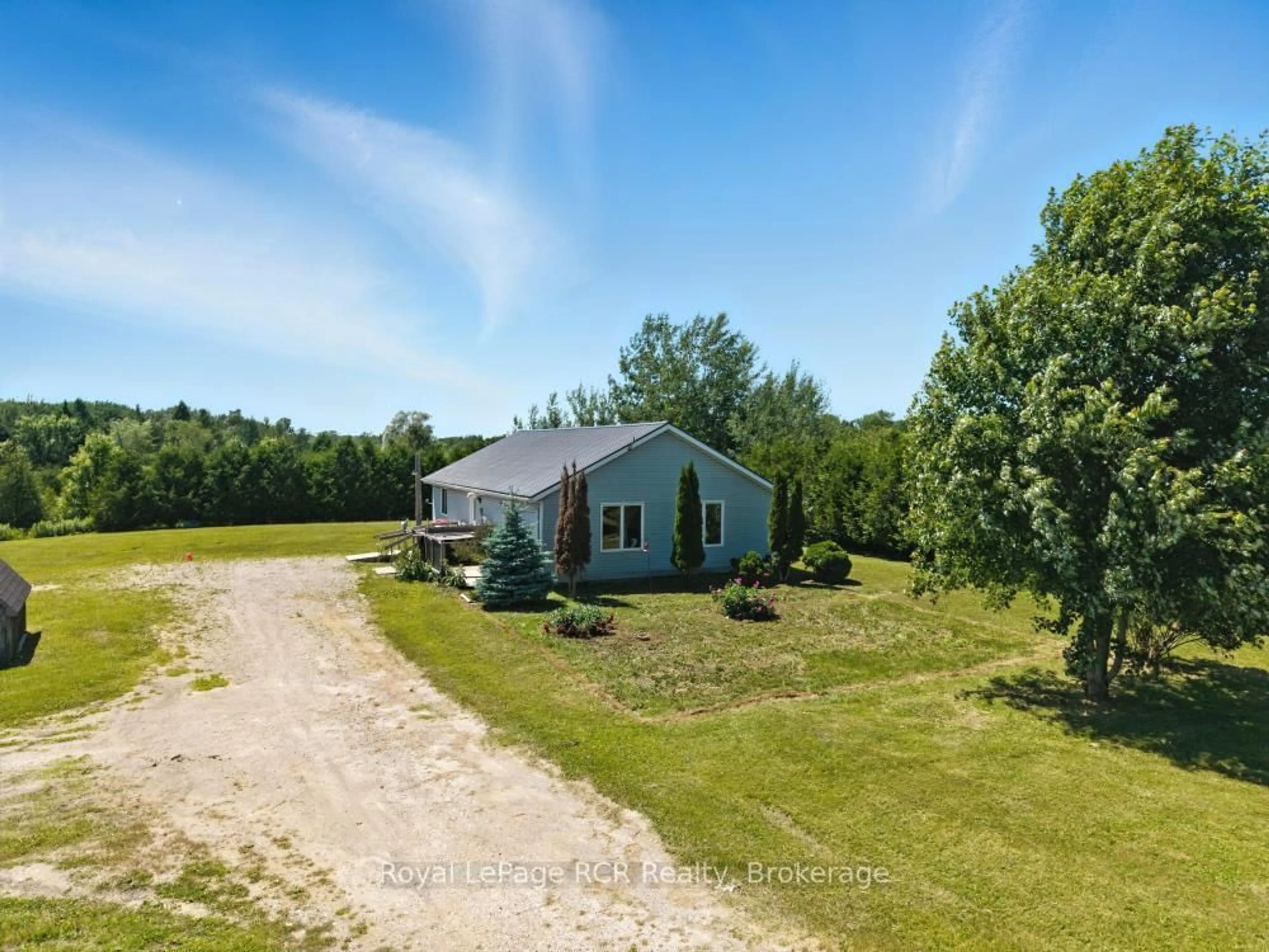 A pic from outside/outdoor area/front of a property/back of a property/a pic from drone, unknown for 9460 Wellington Road 14, Wellington North Ontario N0G 1N0