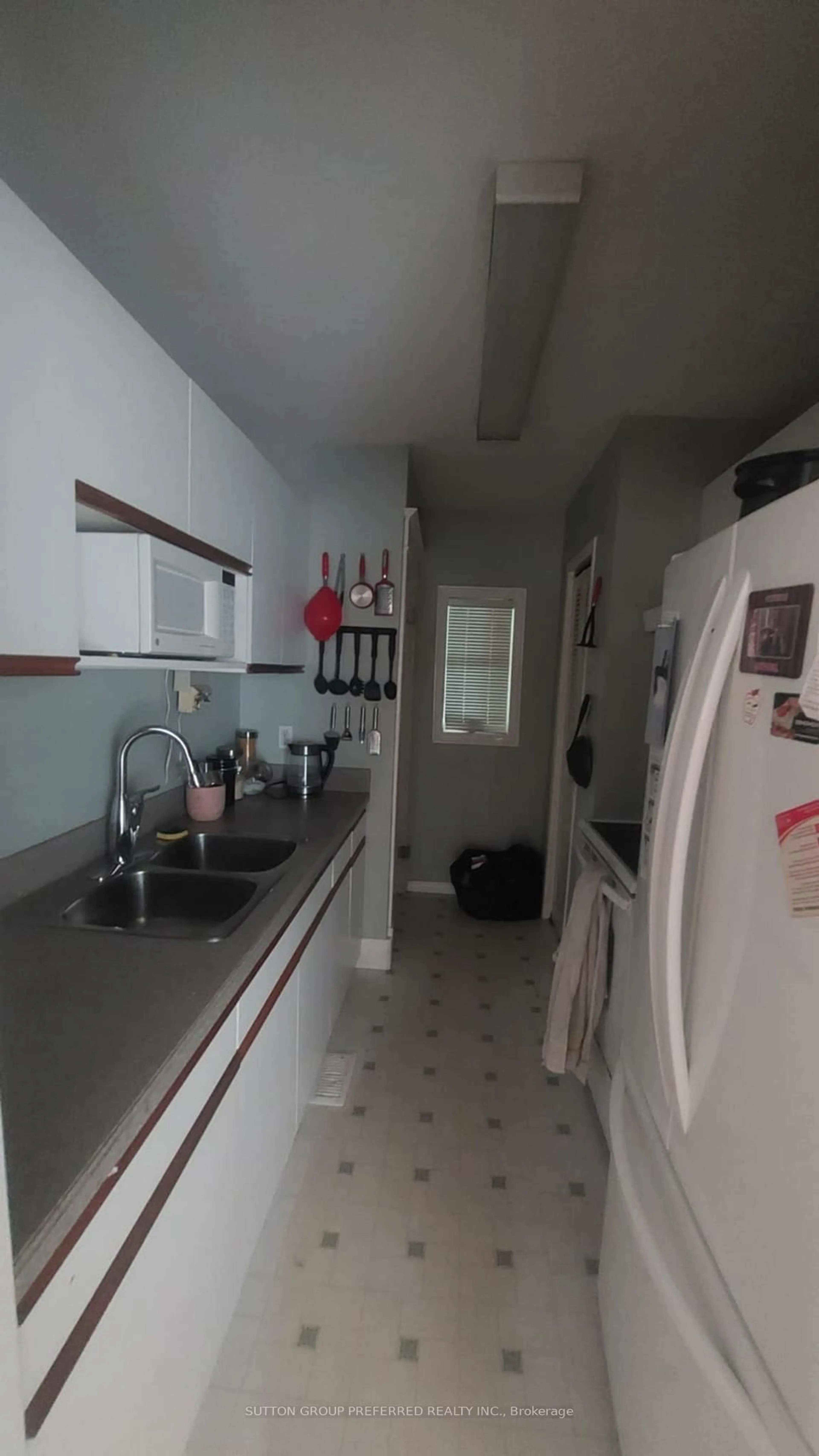 Standard kitchen, floor is not visible for 117 Wharncliffe Rd, London North Ontario N6H 2A8