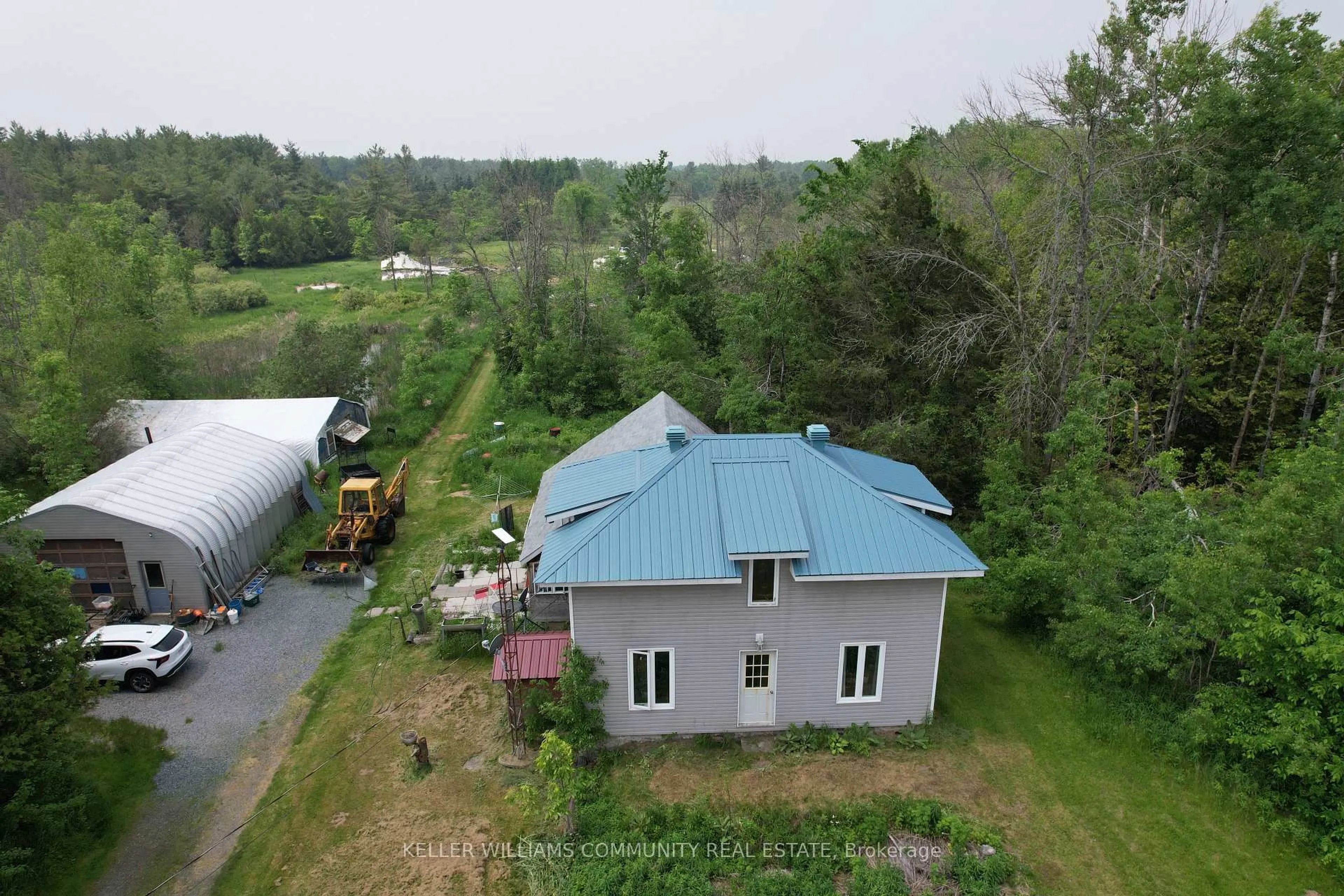 A pic from outside/outdoor area/front of a property/back of a property/a pic from drone, building for 8814 County Rd 50 Rd, Havelock-Belmont-Methuen Ontario K0L 1Z0