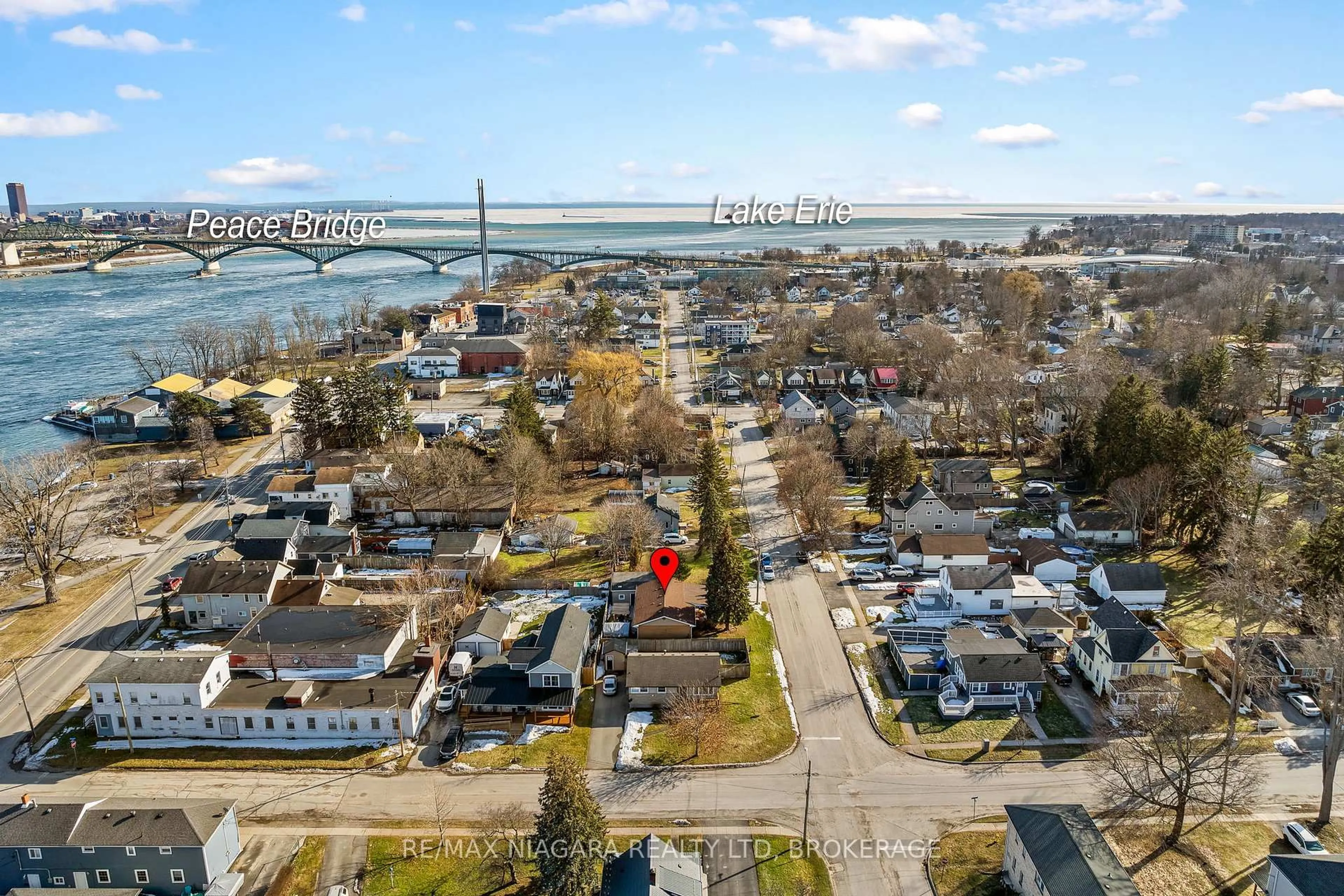 A pic from outside/outdoor area/front of a property/back of a property/a pic from drone, water/lake/river/ocean view for 65 Waterloo St, Fort Erie Ontario L2A 3J8