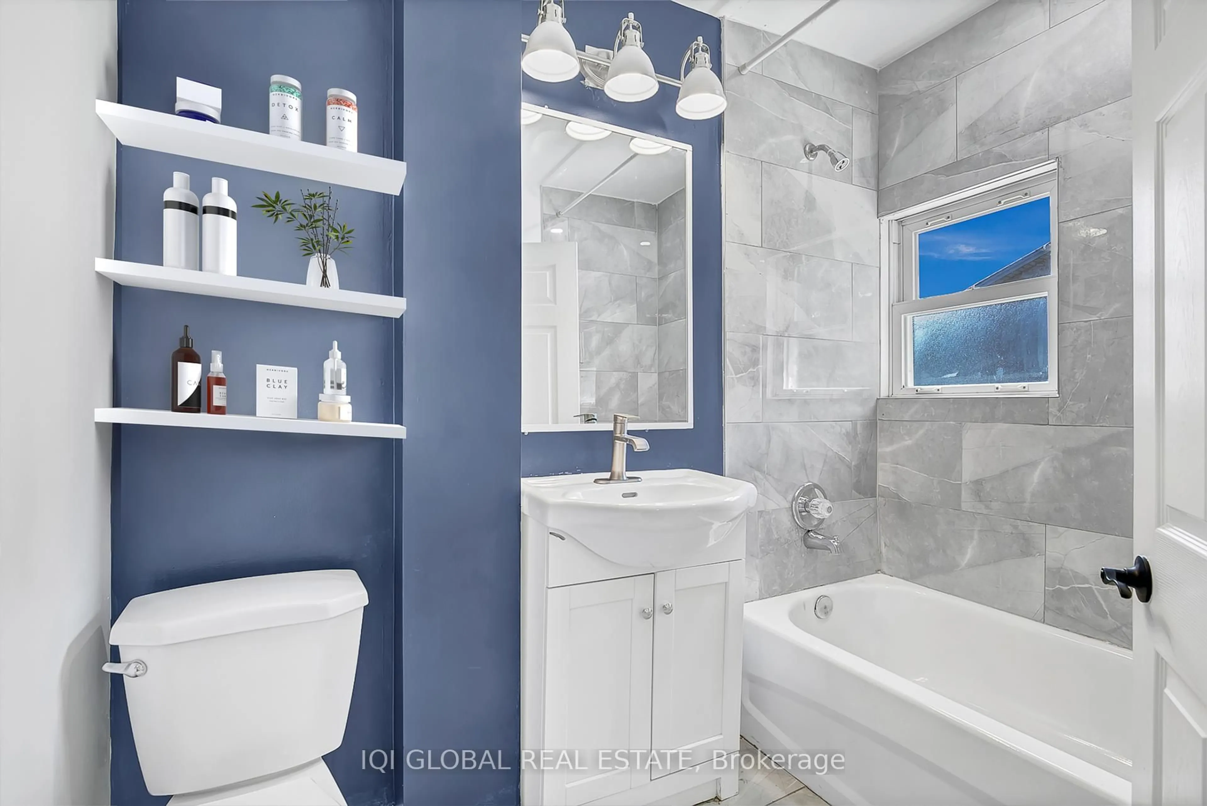 Contemporary bathroom, ceramic/tile floor for 1256 High St, Windsor Ontario N8Y 4B2