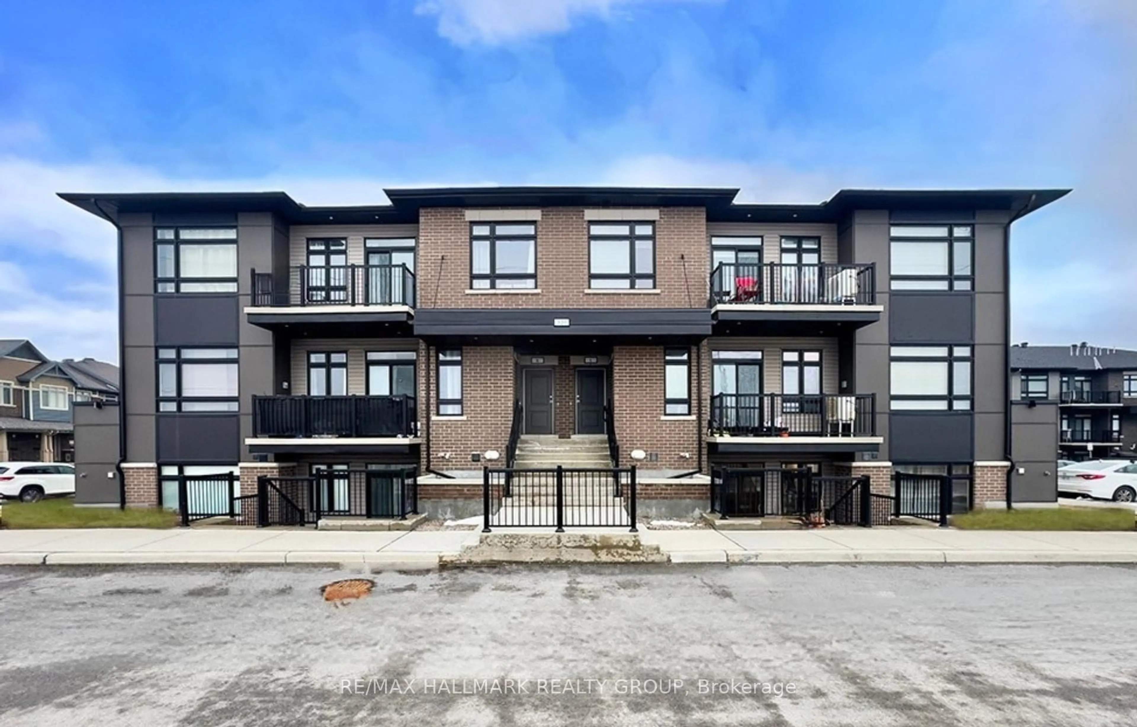 Unknown for 320 Tulum Cres #K, Ottawa Ontario K2S 0J7