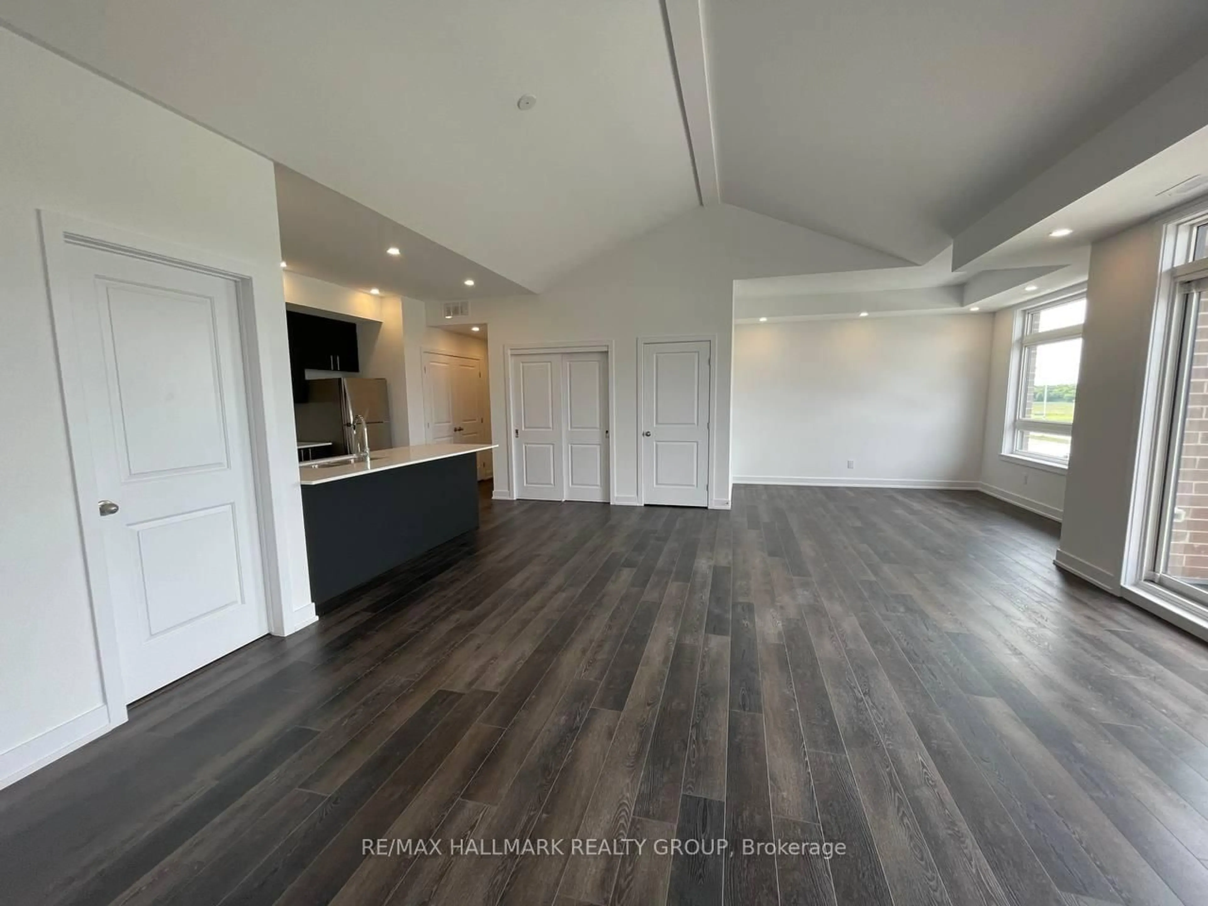 A pic of a room for 320 Tulum Cres #K, Ottawa Ontario K2S 0J7
