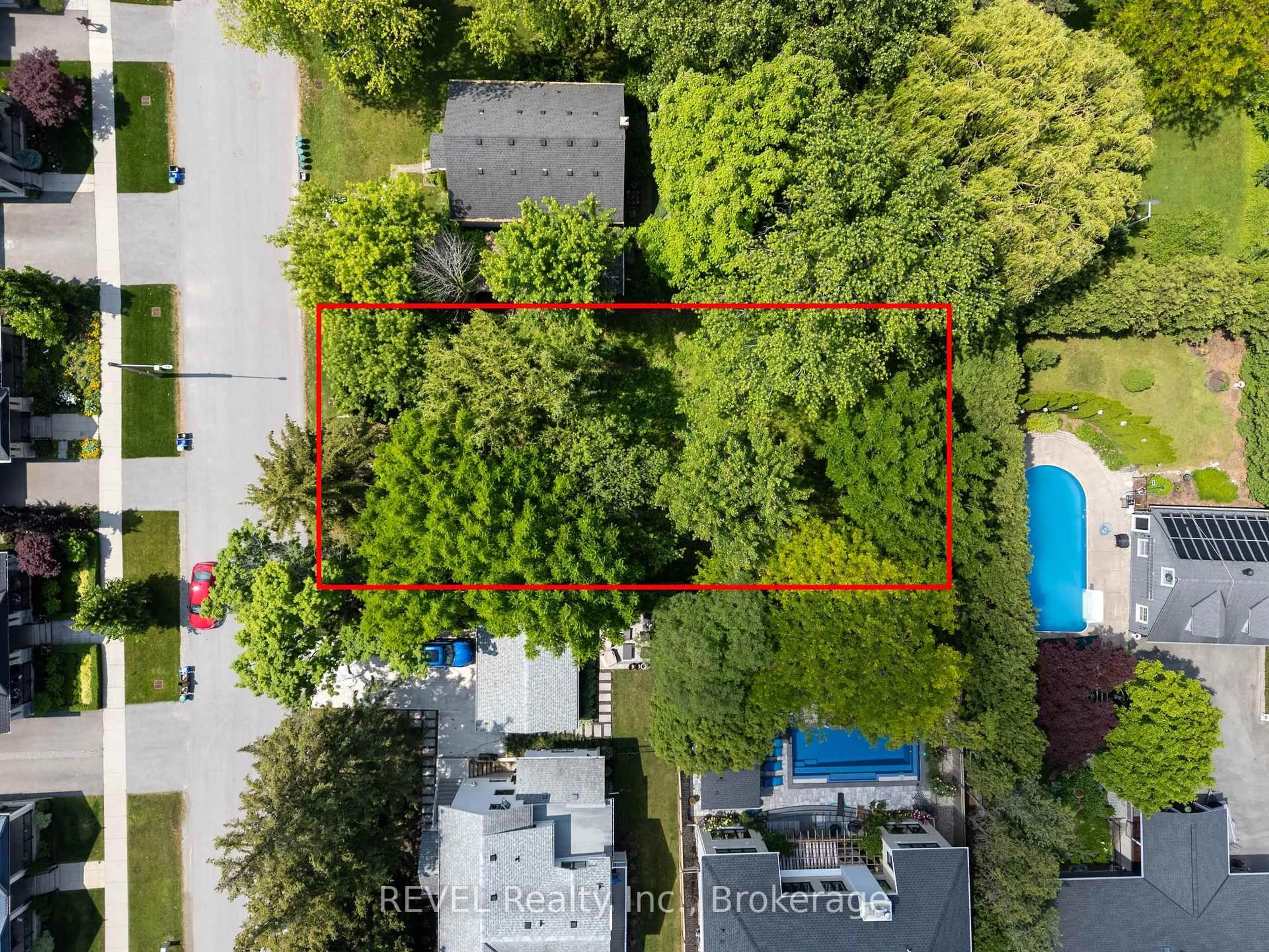 A pic from outside/outdoor area/front of a property/back of a property/a pic from drone, street for 517 1/2 GATE St, Niagara-on-the-Lake Ontario L0S 1J0