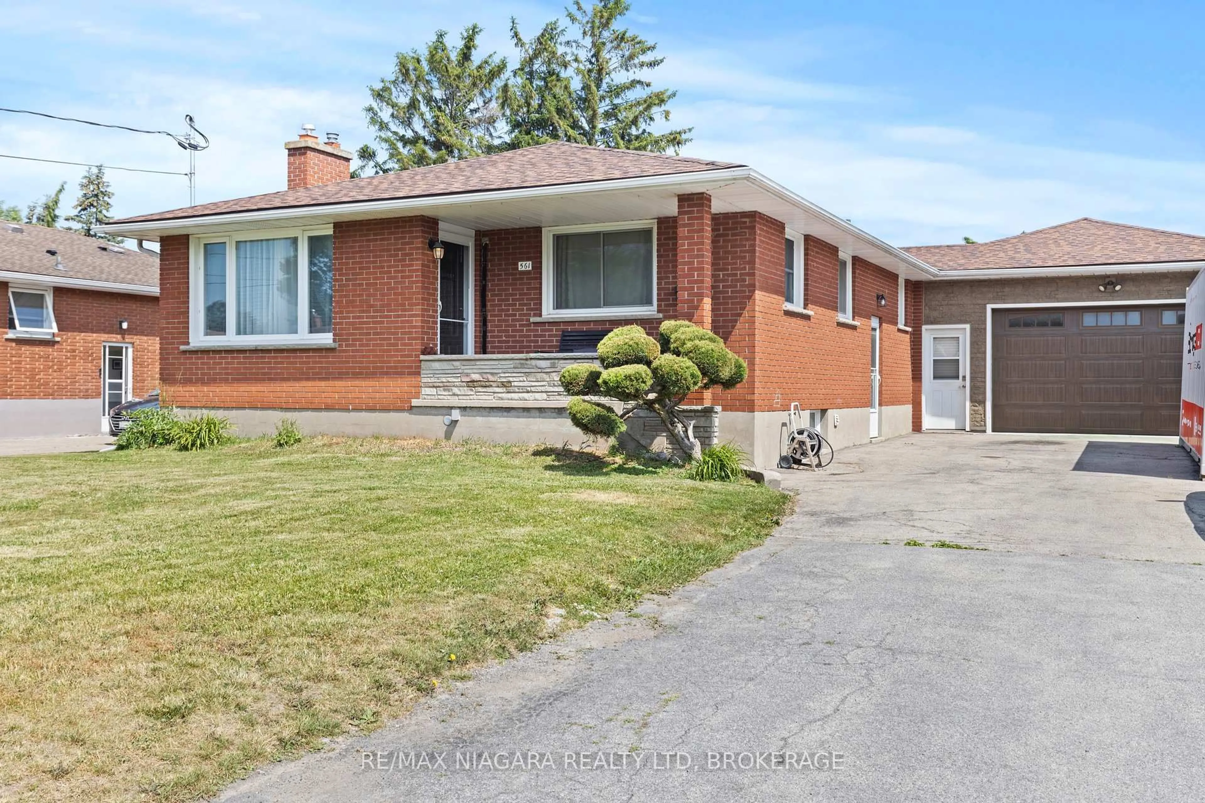 Home with brick exterior material, street for 561 Clarence St, Port Colborne Ontario L3K 3H6