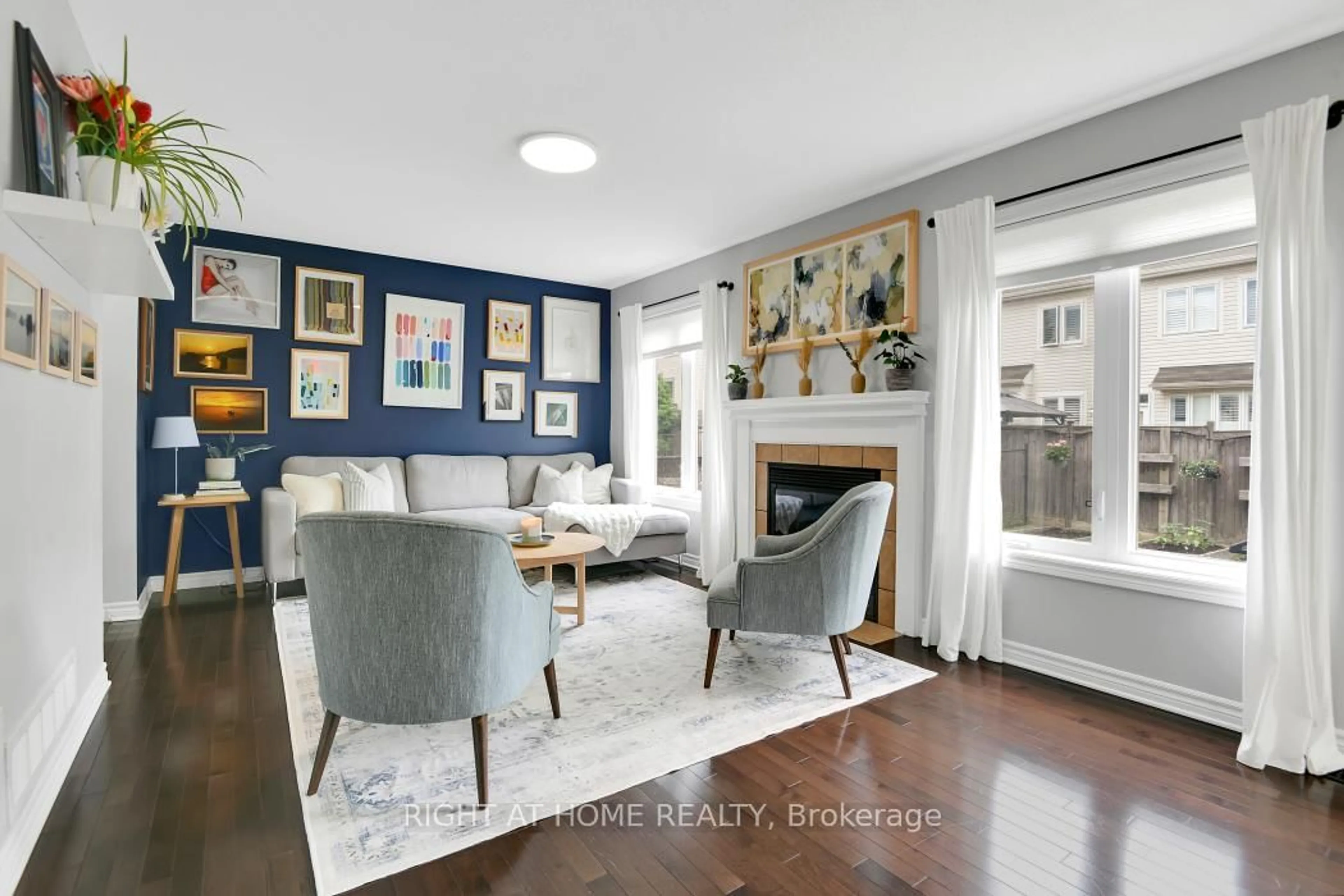 Living room with furniture, unknown for 414 Vendevale Ave, Stittsville Ontario K2S 0M6