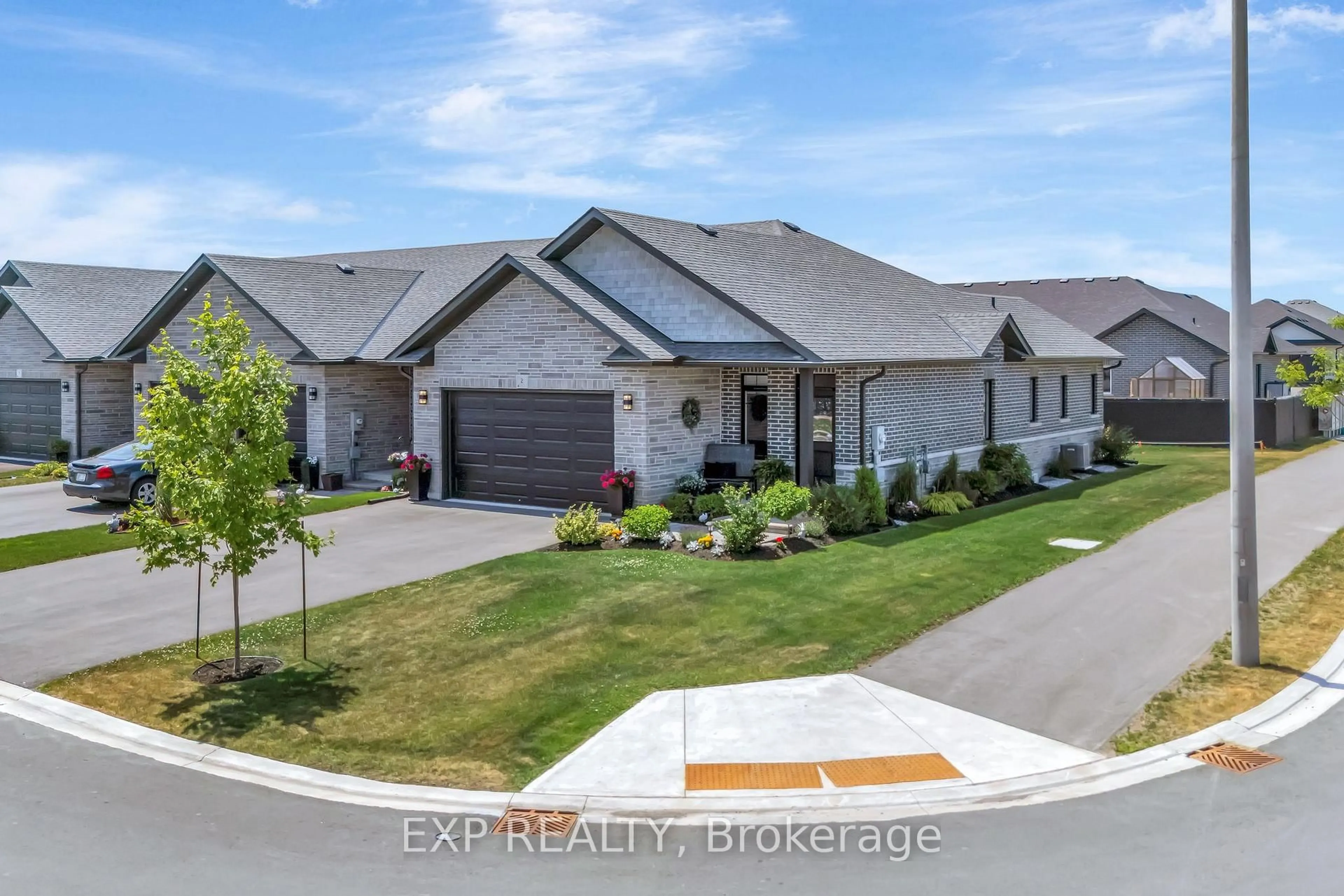 A pic from outside/outdoor area/front of a property/back of a property/a pic from drone, street for 2 Mavety Crt, Belleville Ontario K8N 0R6