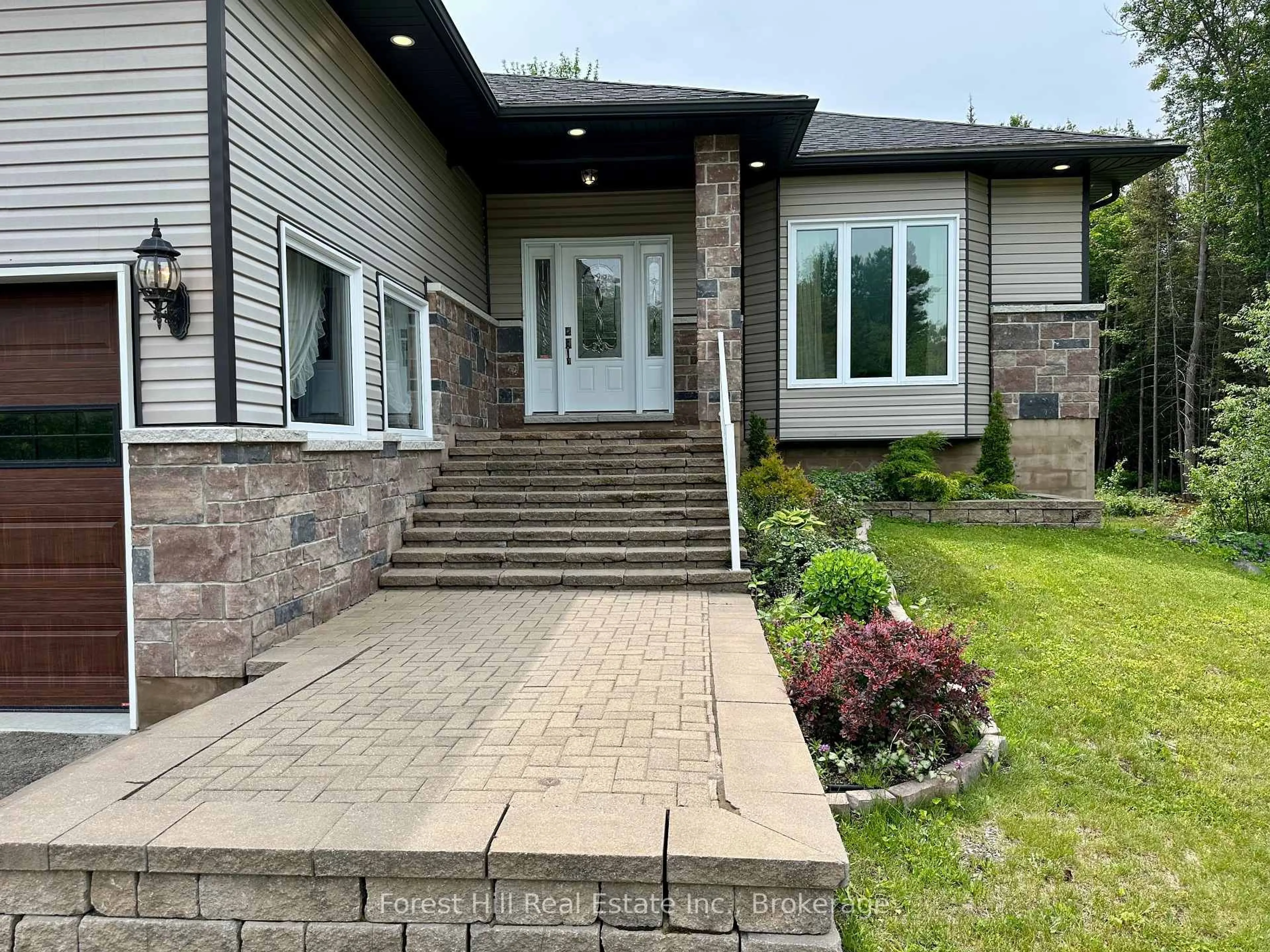 Unknown for 473 Carmichael Dr, North Bay Ontario P1B 8G2