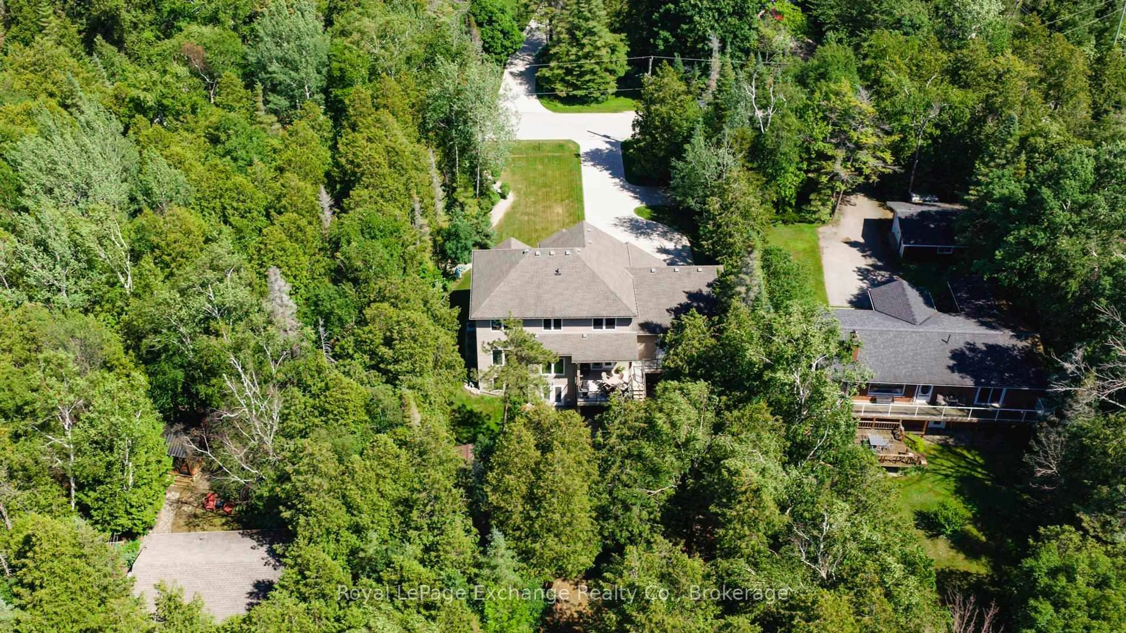 A pic from outside/outdoor area/front of a property/back of a property/a pic from drone, forest/trees view for 14 Kuehner St, Kincardine Ontario N0G 2T0