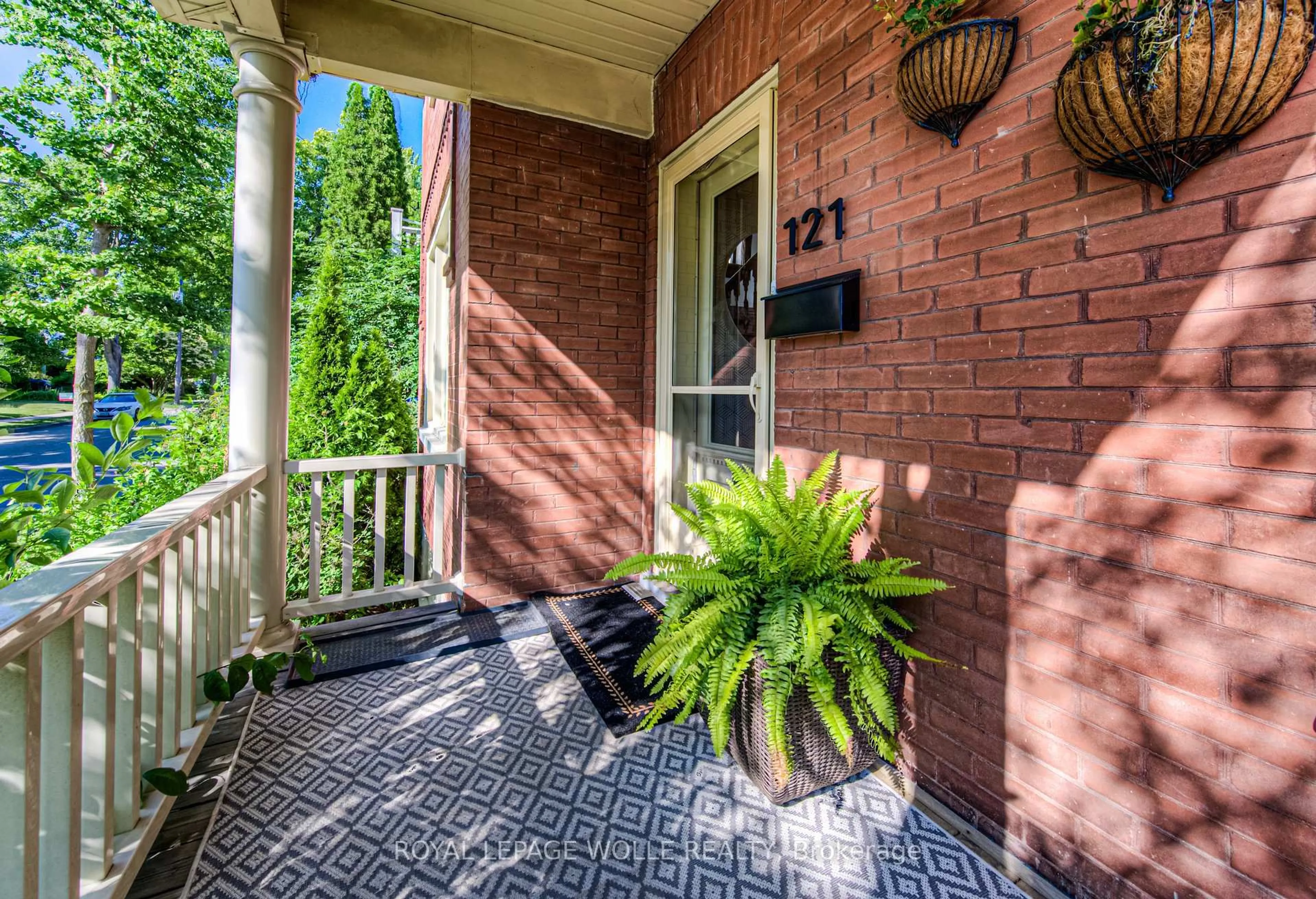 Unknown for 121 Water St, Kitchener Ontario N2G 1Z4