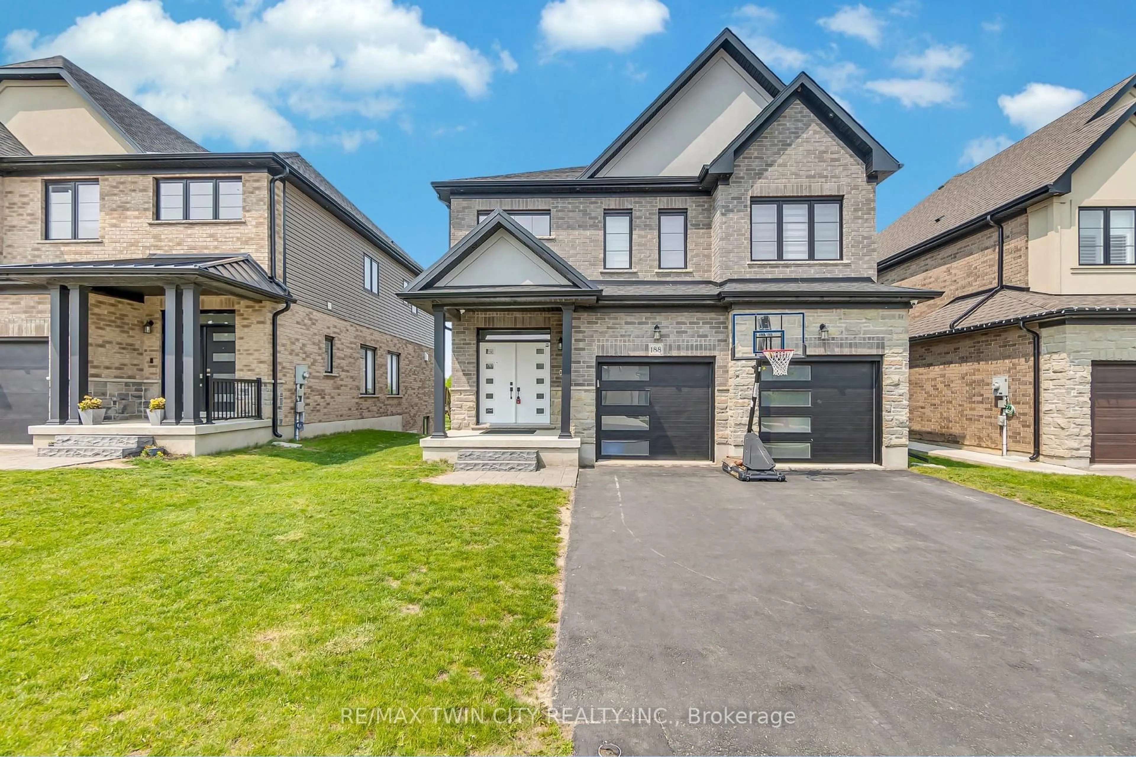 Home with brick exterior material, street for 188 Otterbein Rd, Kitchener Ontario N2B 0A8