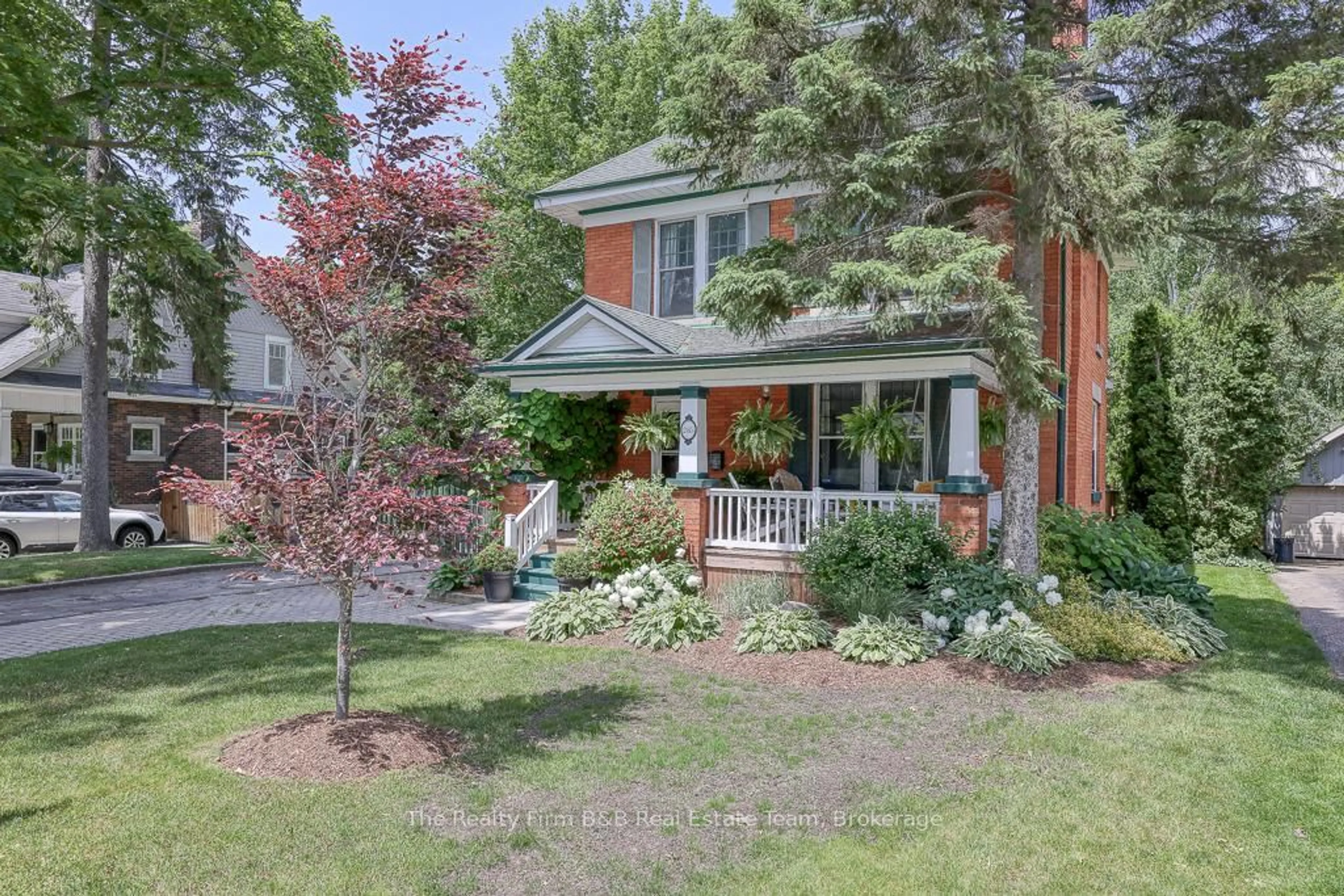Home with brick exterior material, street for 285 Ingersoll Ave, Woodstock Ontario N4S 4W8