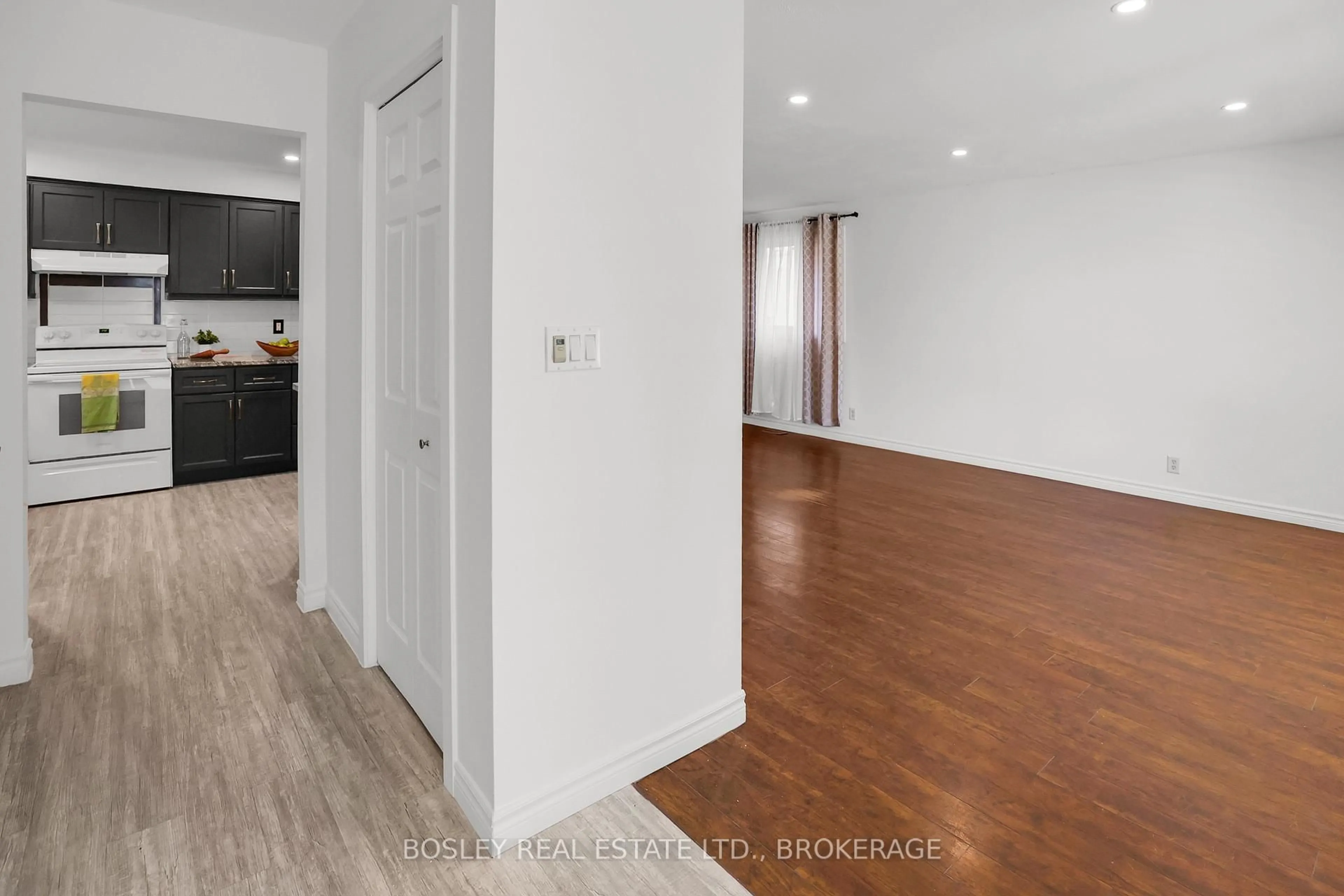 Unknown for 6392 Charnwood Ave, Niagara Falls Ontario L2H 2H2