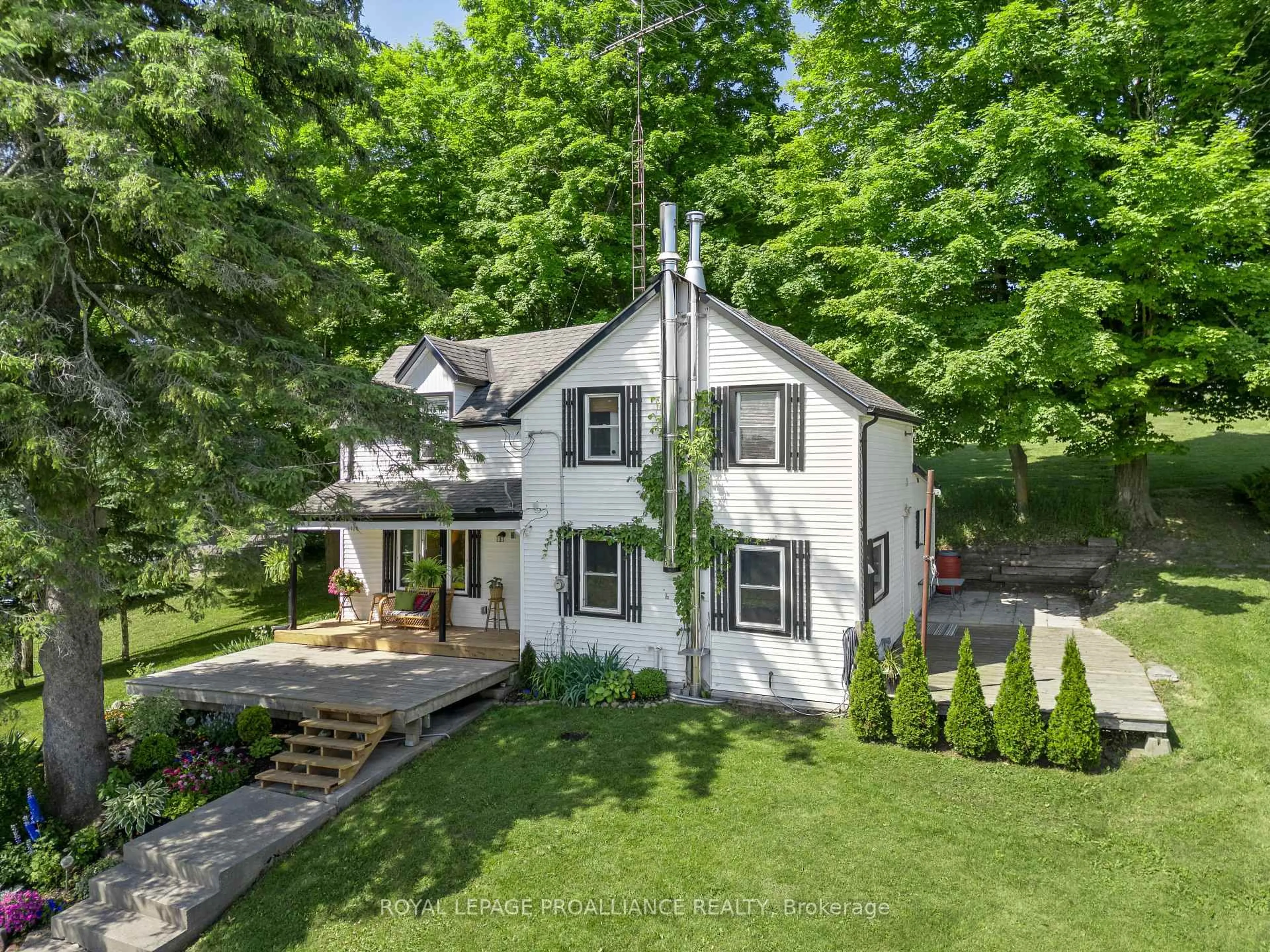A pic from outside/outdoor area/front of a property/back of a property/a pic from drone, unknown for 1280 Jamieson Rd, Quinte West Ontario K0K 3M0