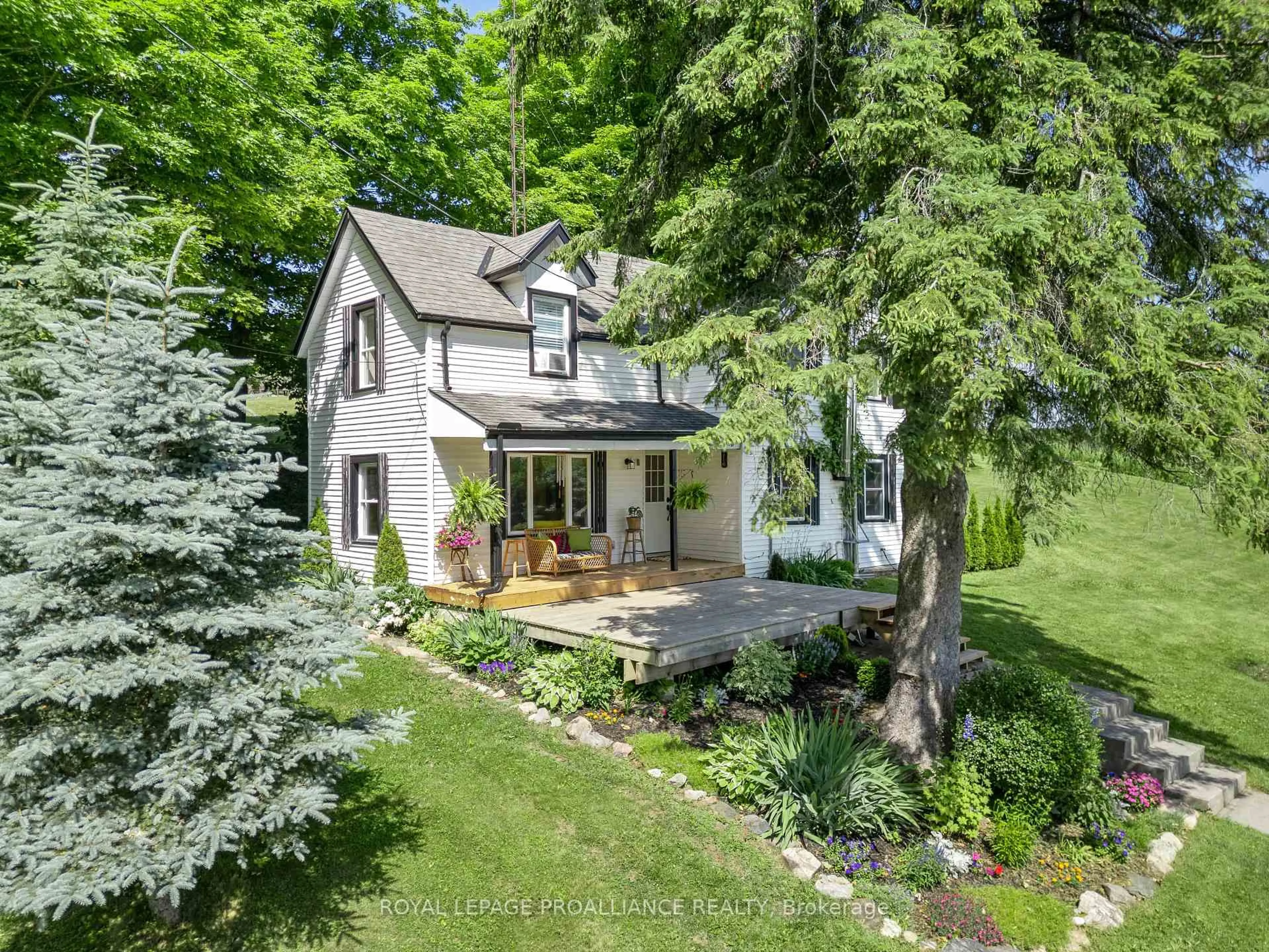 A pic from outside/outdoor area/front of a property/back of a property/a pic from drone, street for 1280 Jamieson Rd, Quinte West Ontario K0K 3M0