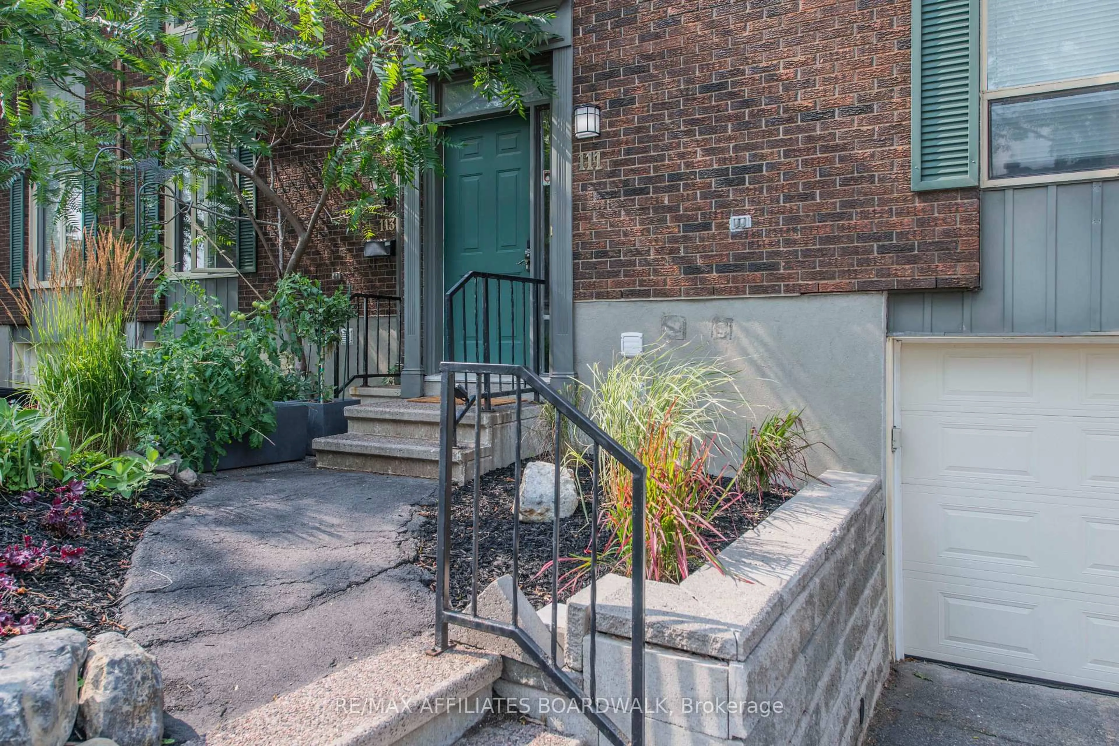 Unknown for 111 Beachview Private #68, Ottawa Ontario K1V 1M7